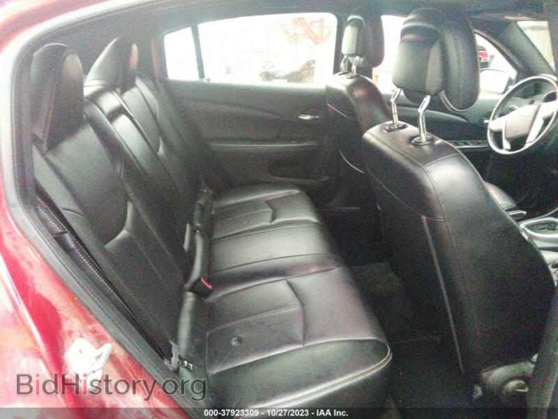 2011 Chrysler 200 (VIN 1C3BC2FB0BN569378) — фото 8 из 11
