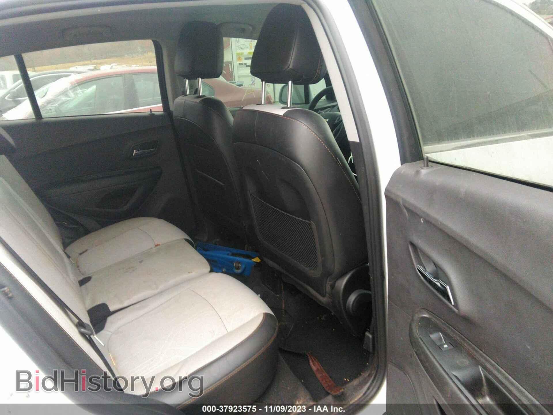 2019 CHEVROLET TRAX - VIN: 3GNCJLSB3KL133522 - Photo 8