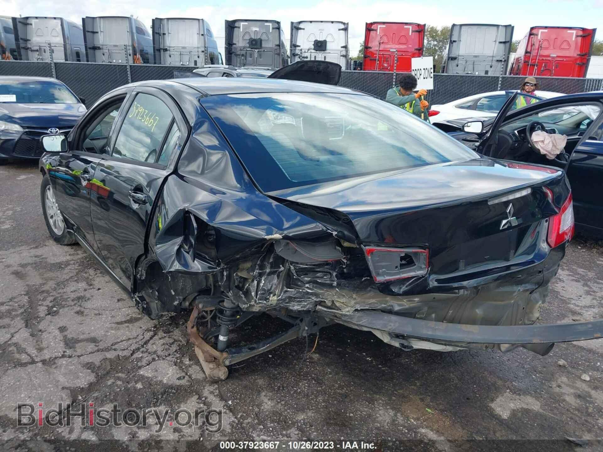 2011 MITSUBISHI GALANT - VIN: 4A32B2FF7BE029461 - Фото 3