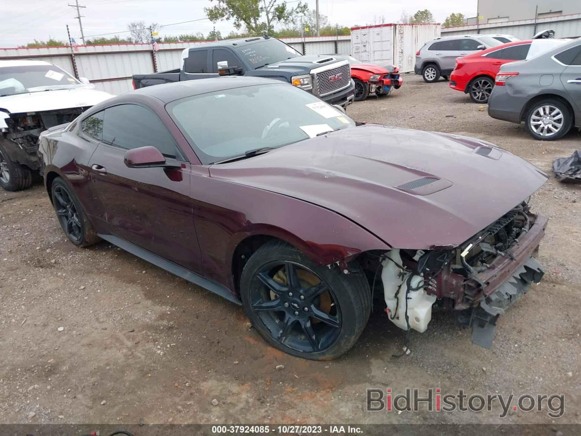 Photo 1FA6P8TH0J5154238 - FORD MUSTANG 2018