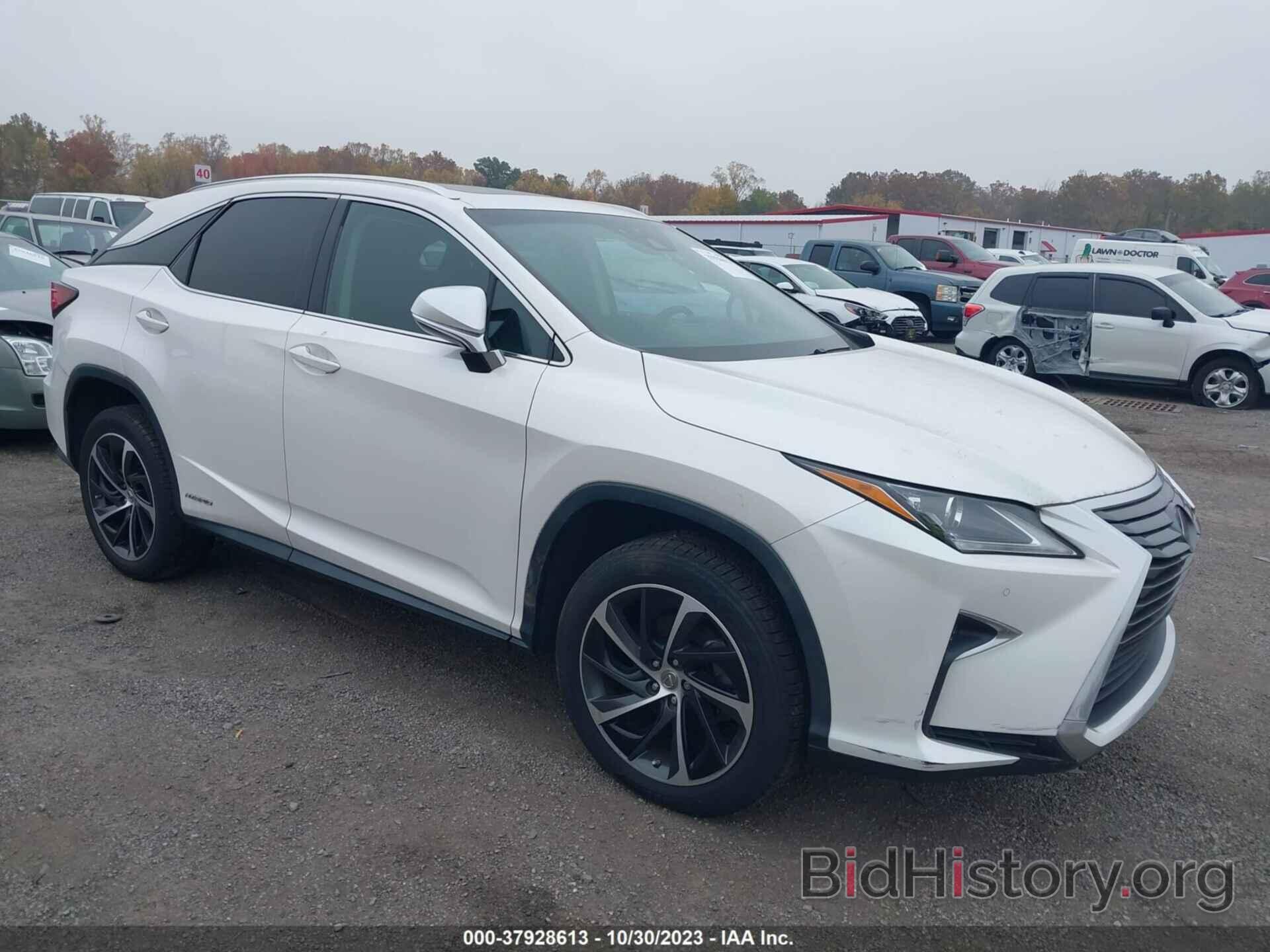 Photo 2T2BGMCA4HC013153 - LEXUS RX 2017