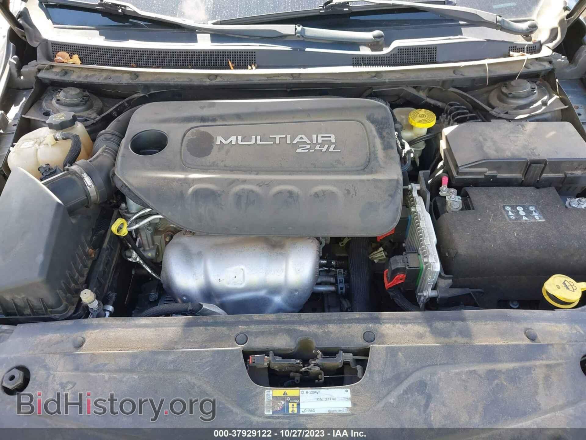 2015 CHRYSLER 200 - VIN: 1C3CCCBB6FN573165 - Фото 10