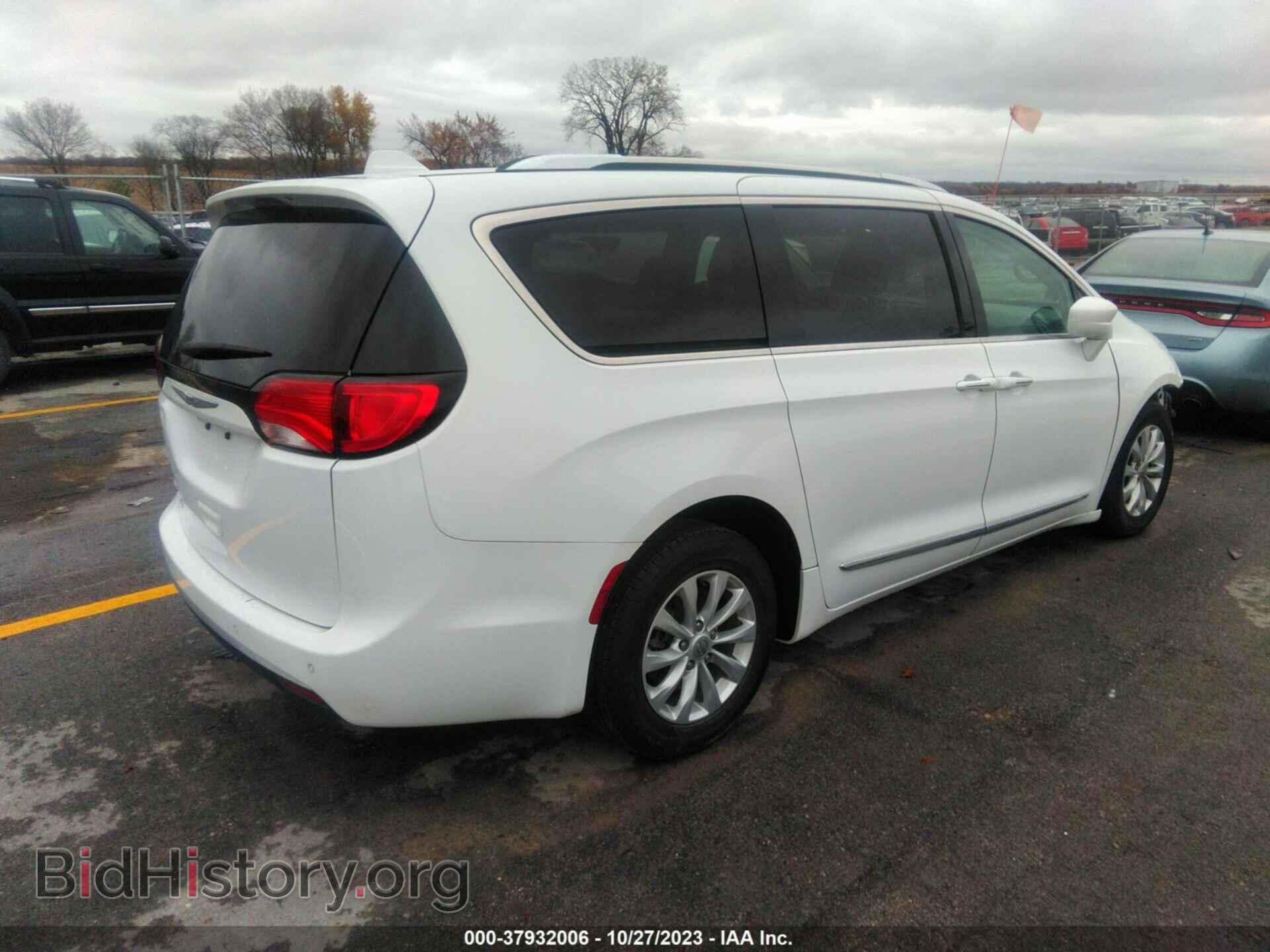 2019 CHRYSLER PACIFICA - VIN: 2C4RC1BG0KR560530 - Фото 4