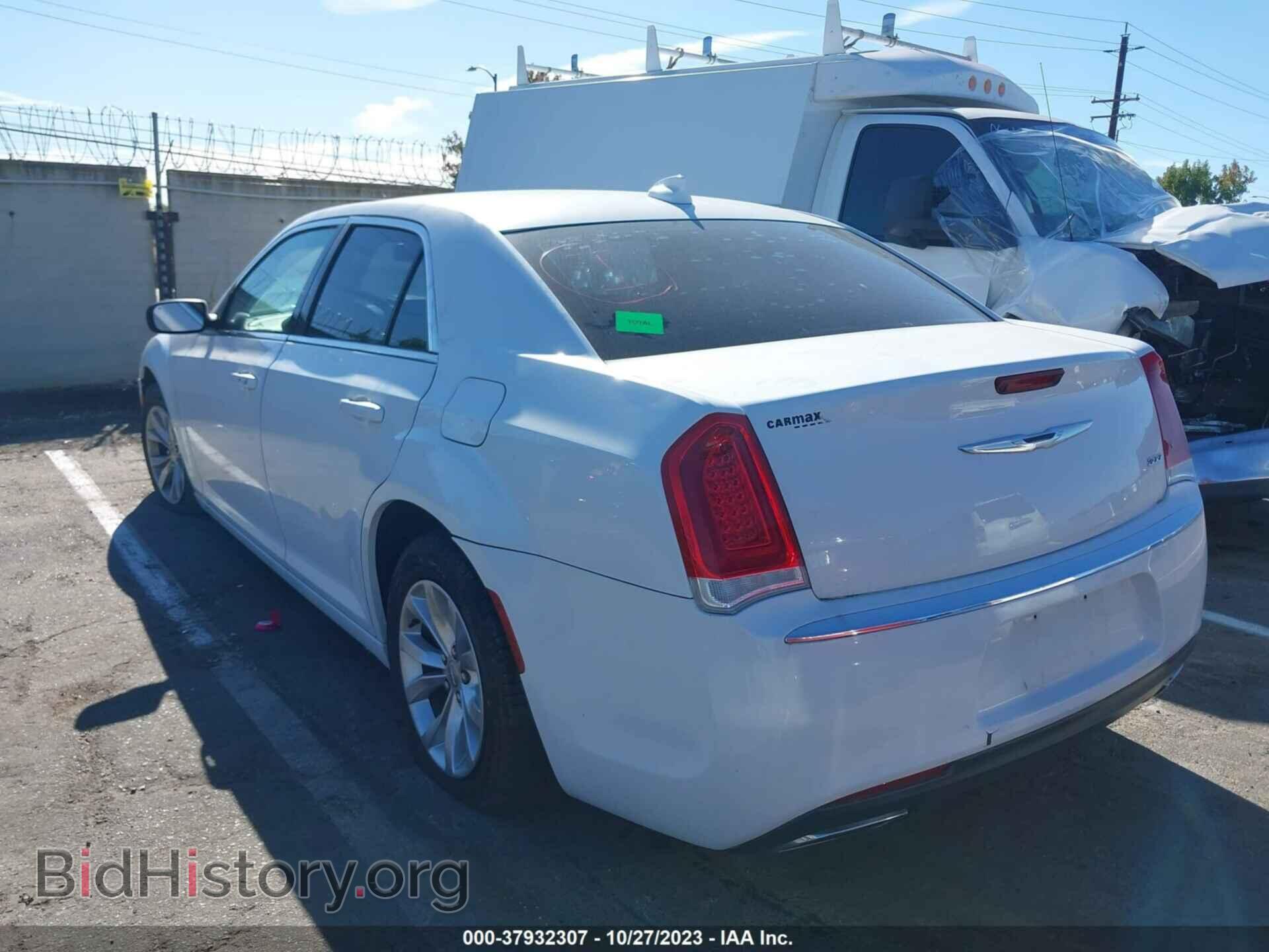 2016 CHRYSLER 300 - VIN: 2C3CCAAG7GH207923 - Фото 3