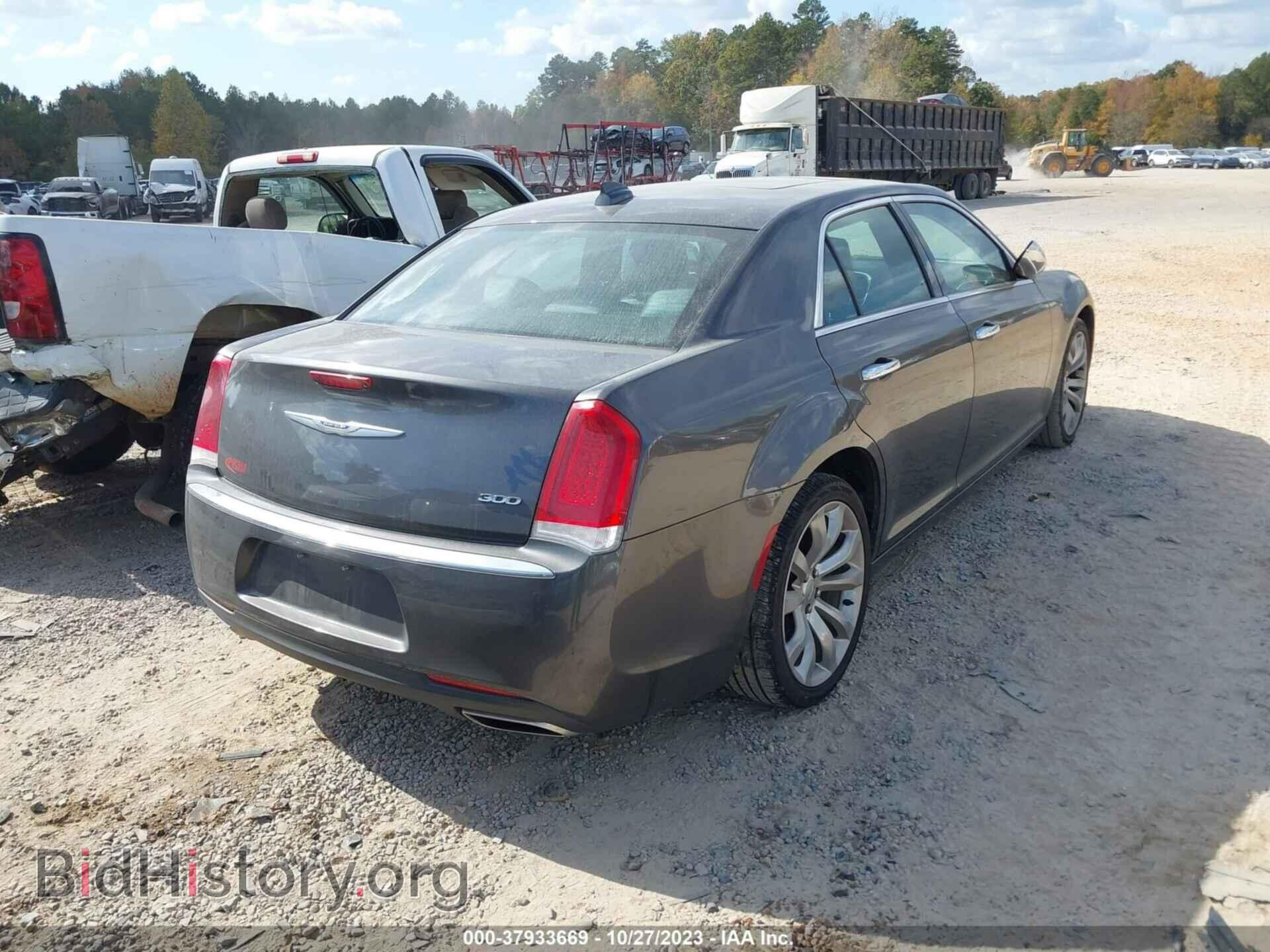 2019 CHRYSLER 300 - VIN: 2C3CCAEG7KH559967 - Фото 4