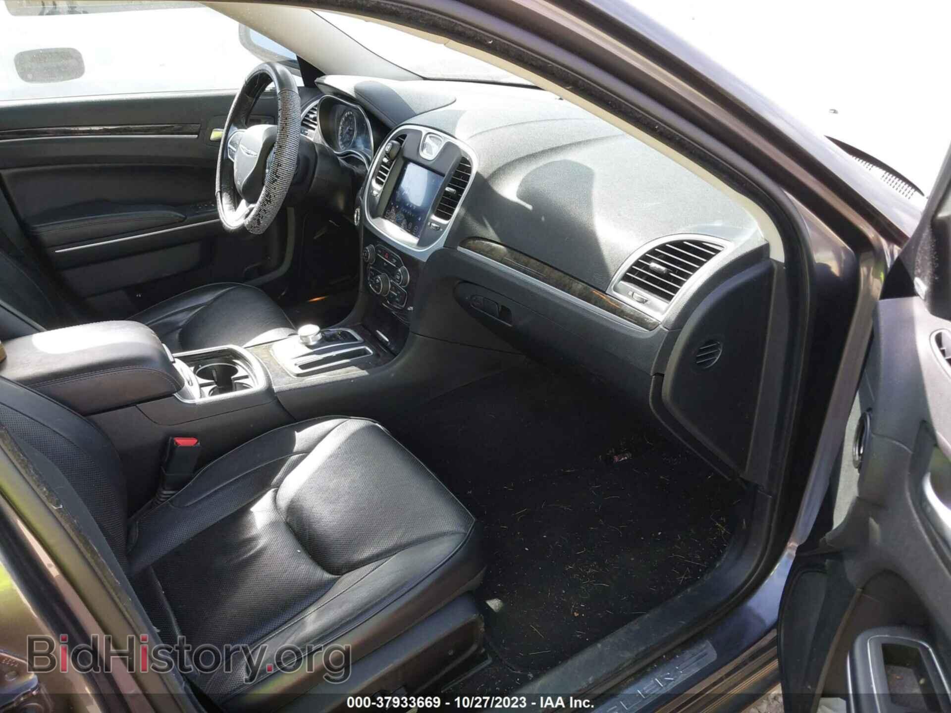 2019 CHRYSLER 300 - VIN: 2C3CCAEG7KH559967 - Фото 5