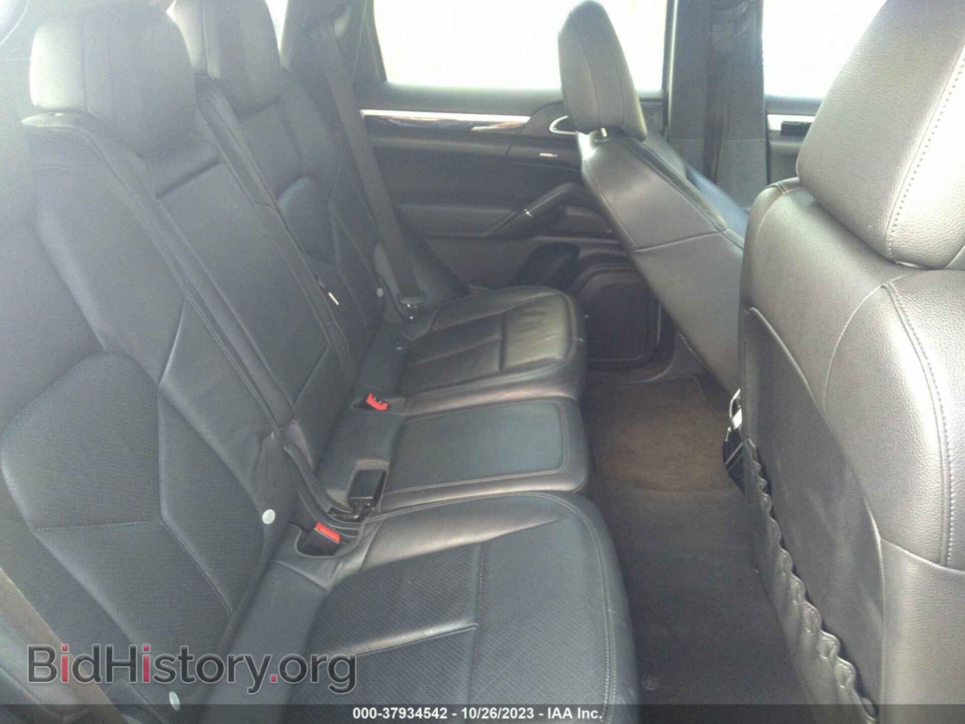 2011 PORSCHE CAYENNE - VIN: WP1AA2A22BLA09652 - Фото 8