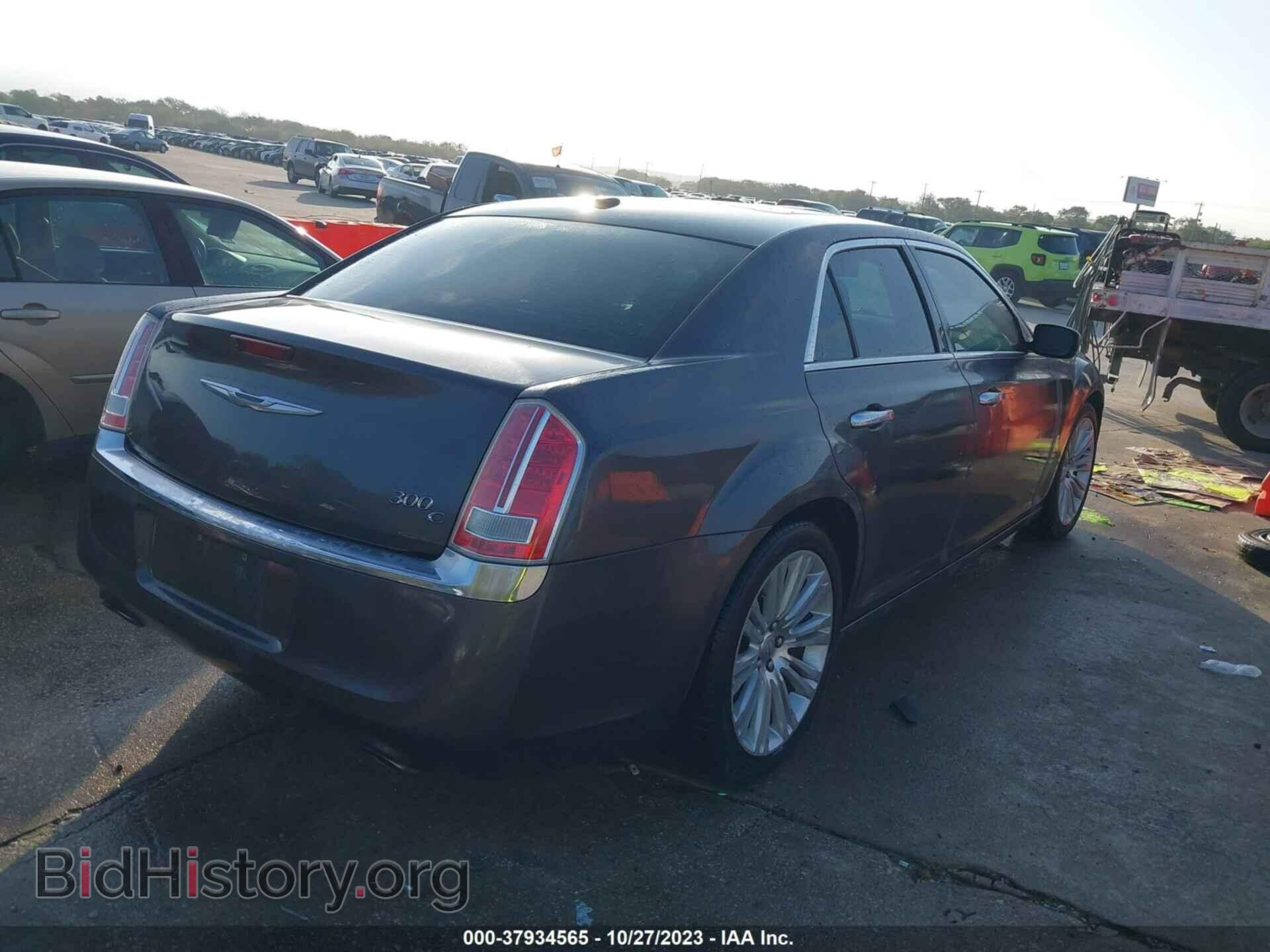 2014 CHRYSLER 300 - VIN: 2C3CCAEG2EH230968 - Фото 4