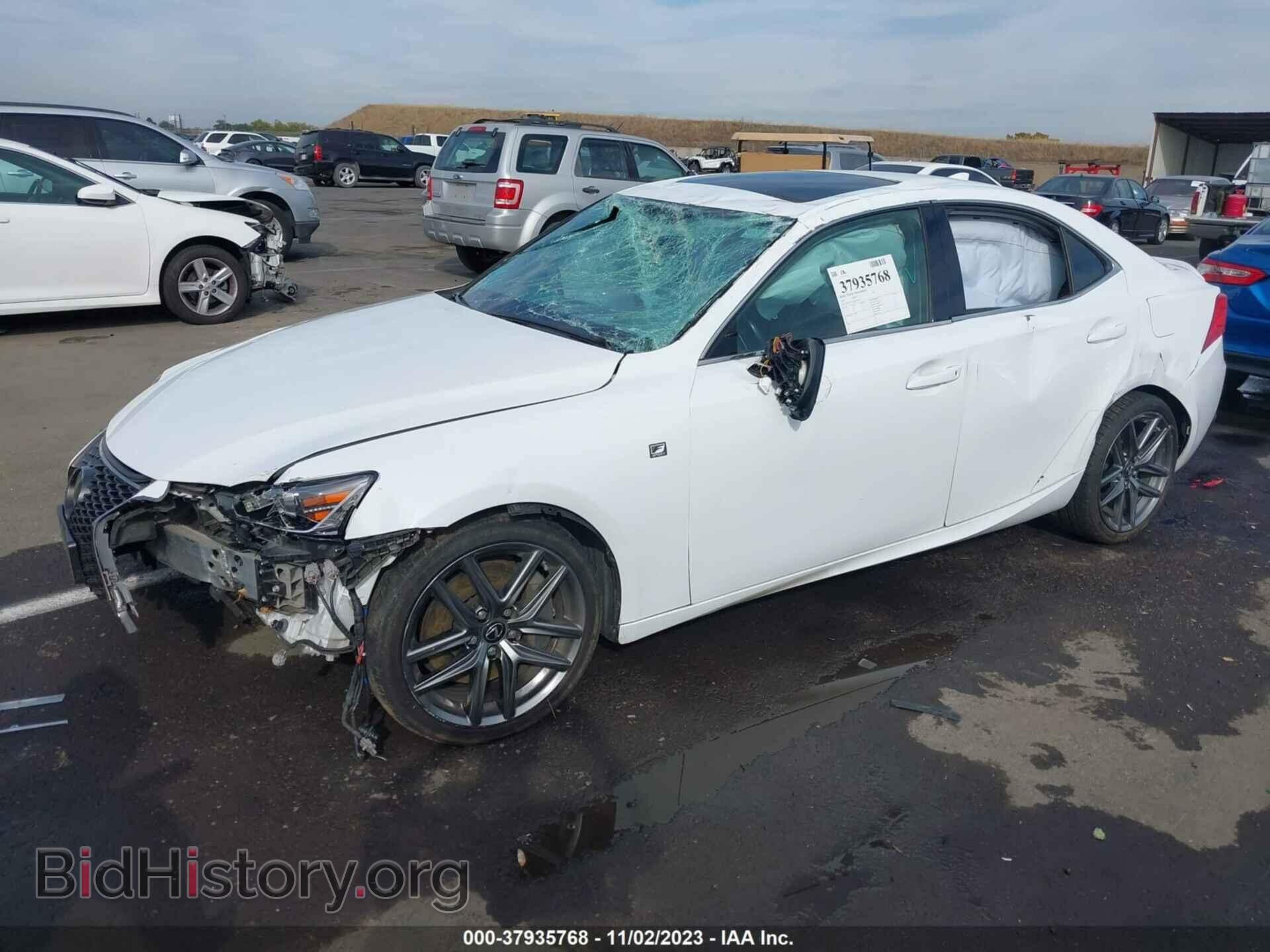 2017 LEXUS IS - VIN: JTHBA1D21H5052628 - Фото 2