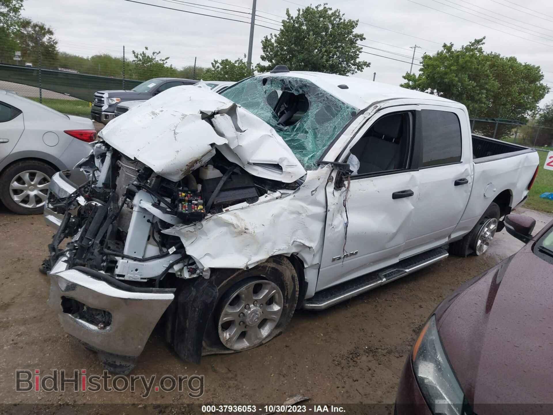 2023 RAM 2500 - VIN: 3C6UR4DJ2PG598090 - Фото 2