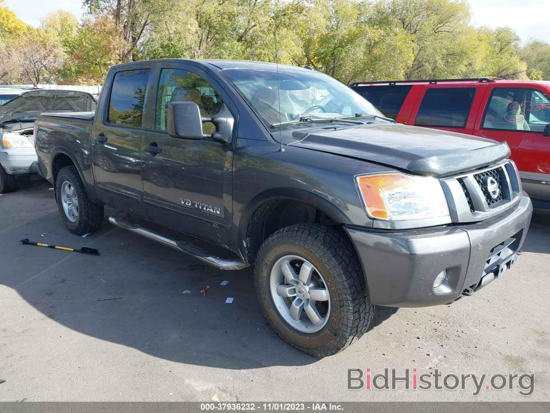 Photo 1N6BA0EC8BN304236 - NISSAN TITAN 2011