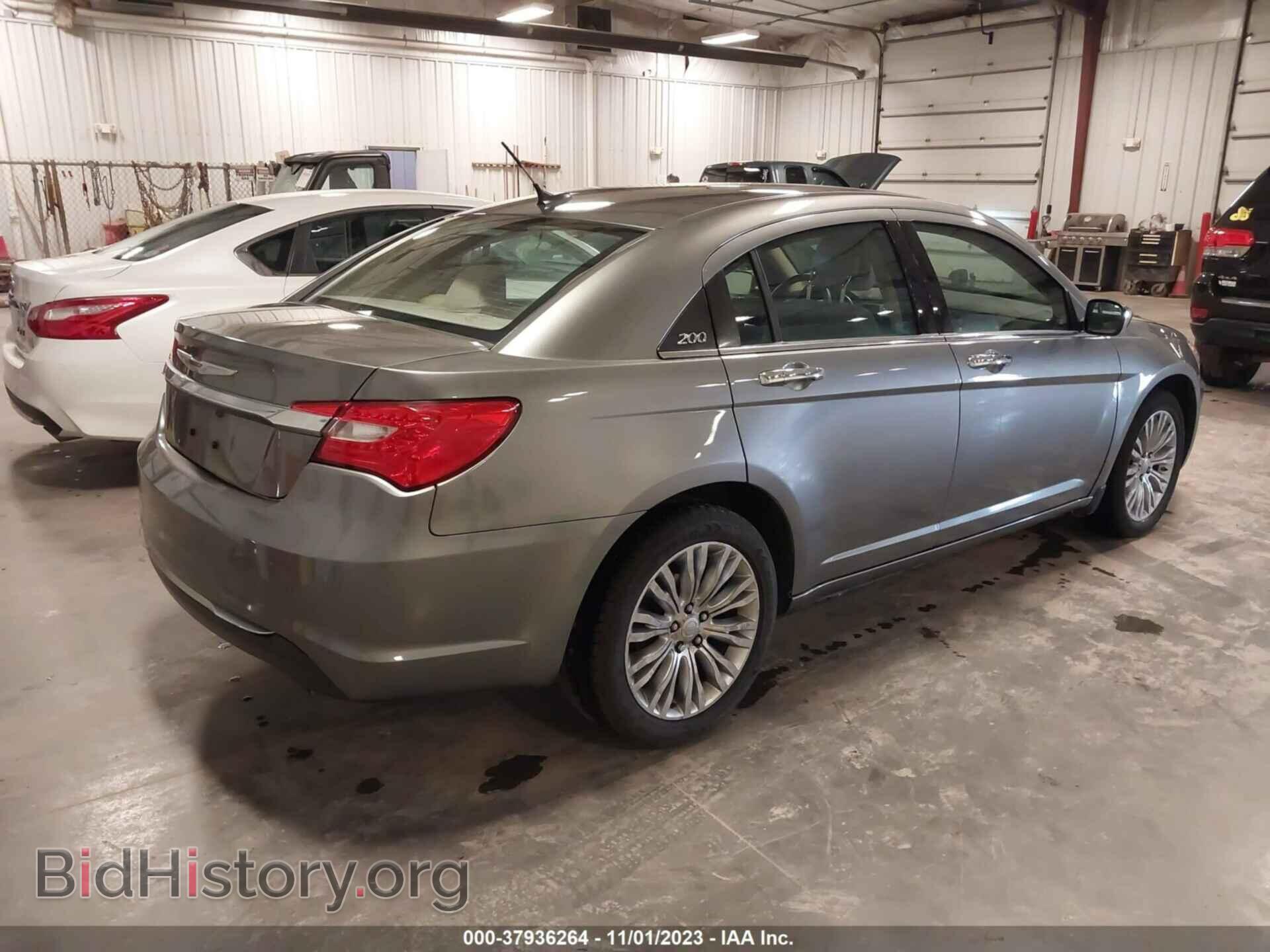 2013 CHRYSLER 200 - VIN: 1C3CCBCG1DN515871 - Фото 4