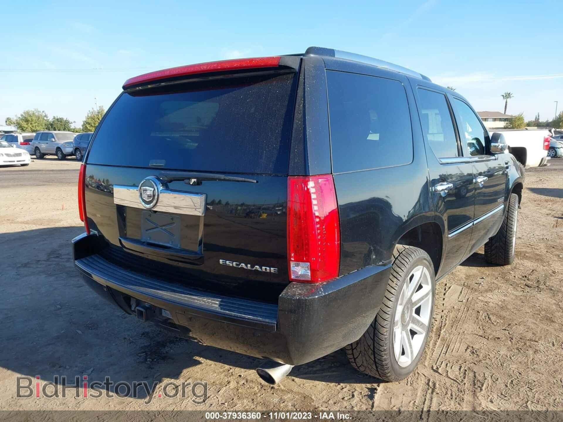 2011 CADILLAC ESCALADE - VIN: 1GYS3AEF3BR271582 - Фото 4