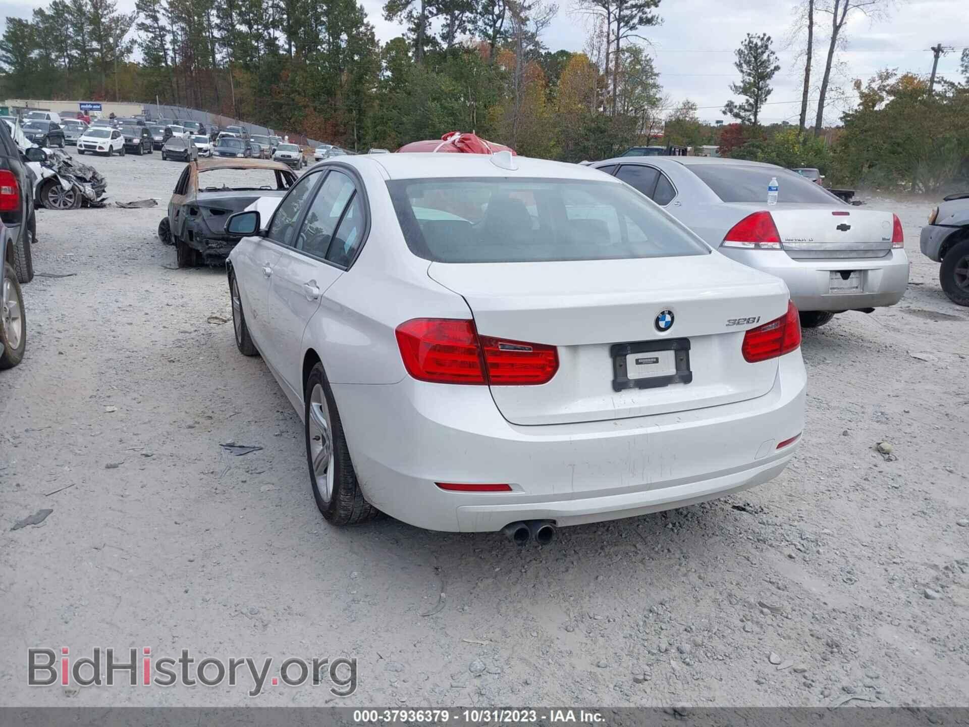 2014 BMW 3 SERIES - VIN: WBA3A5C55EF453563 - Фото 3