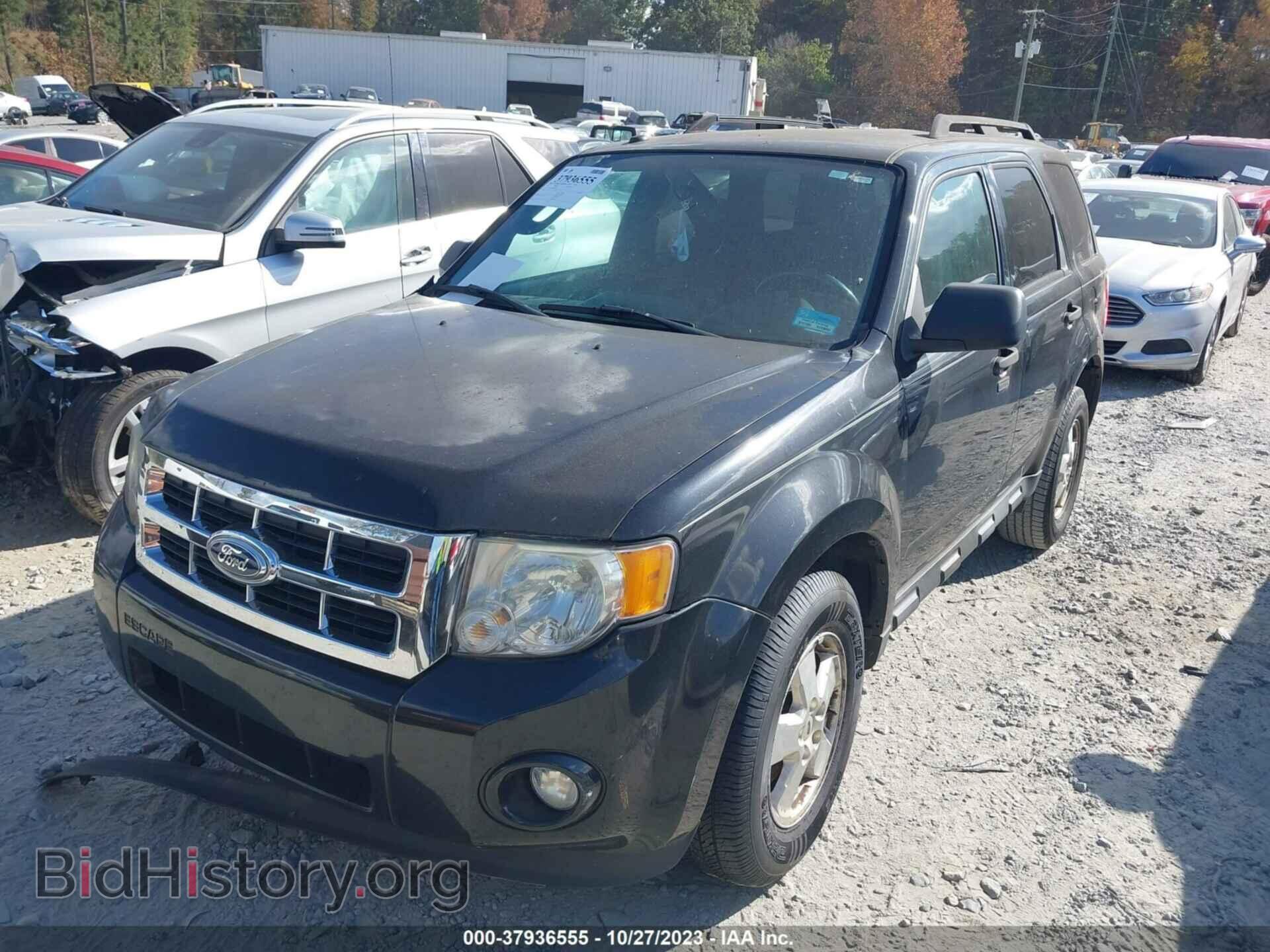 2011 FORD ESCAPE - VIN: 1FMCU0D77BKA93286 - Photo 2