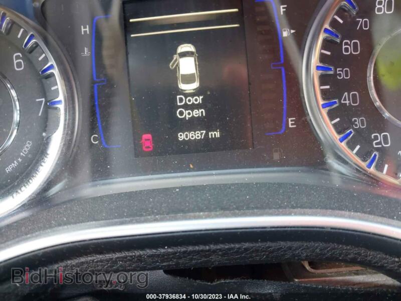 2015 Chrysler 200 (VIN 1C3CCCAB2FN599151) — фото 7 из 11
