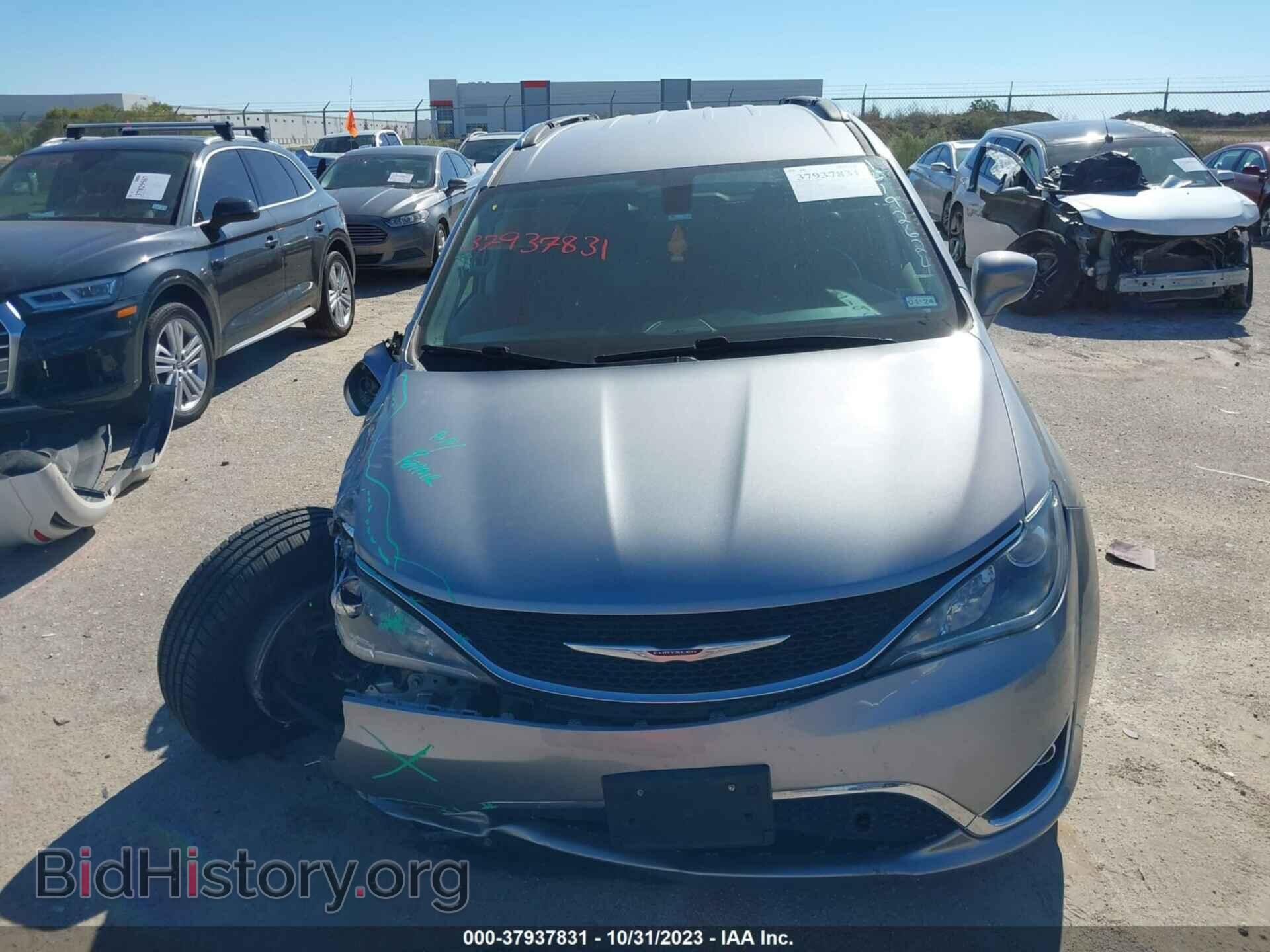 2019 CHRYSLER PACIFICA - VIN: 2C4RC1BG3KR626181 - Фото 11
