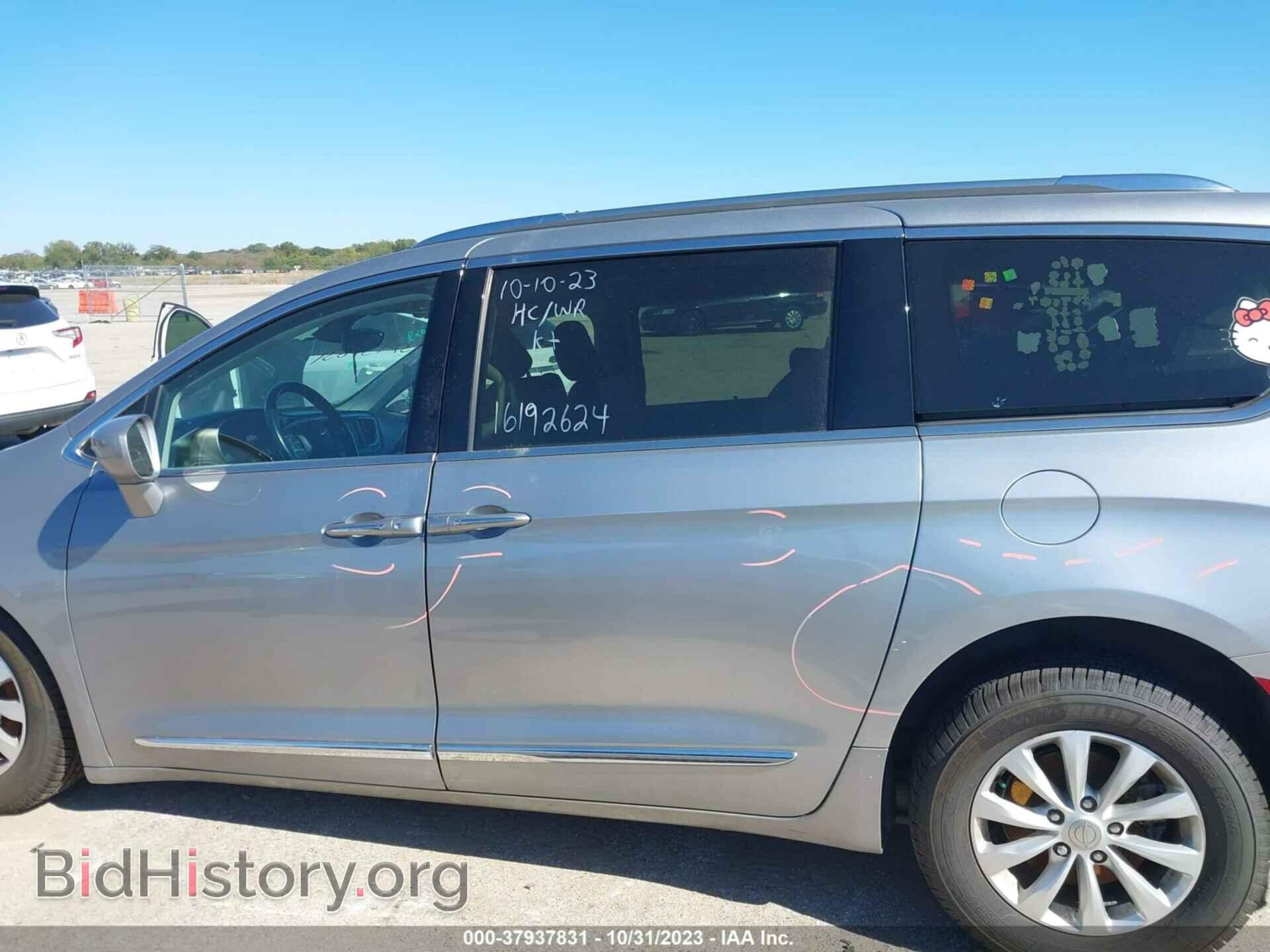 2019 CHRYSLER PACIFICA - VIN: 2C4RC1BG3KR626181 - Фото 13