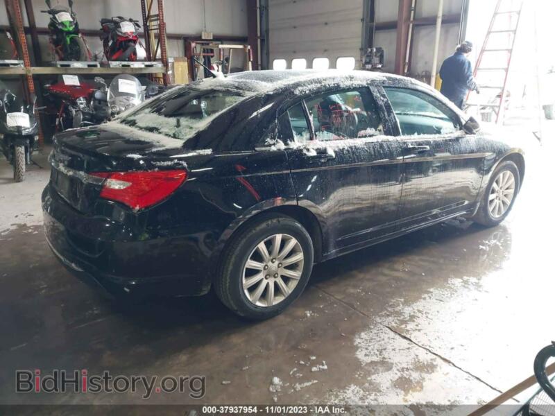 2011 Chrysler 200 (VIN 1C3BC1FB2BN625170) — фото 4 из 11