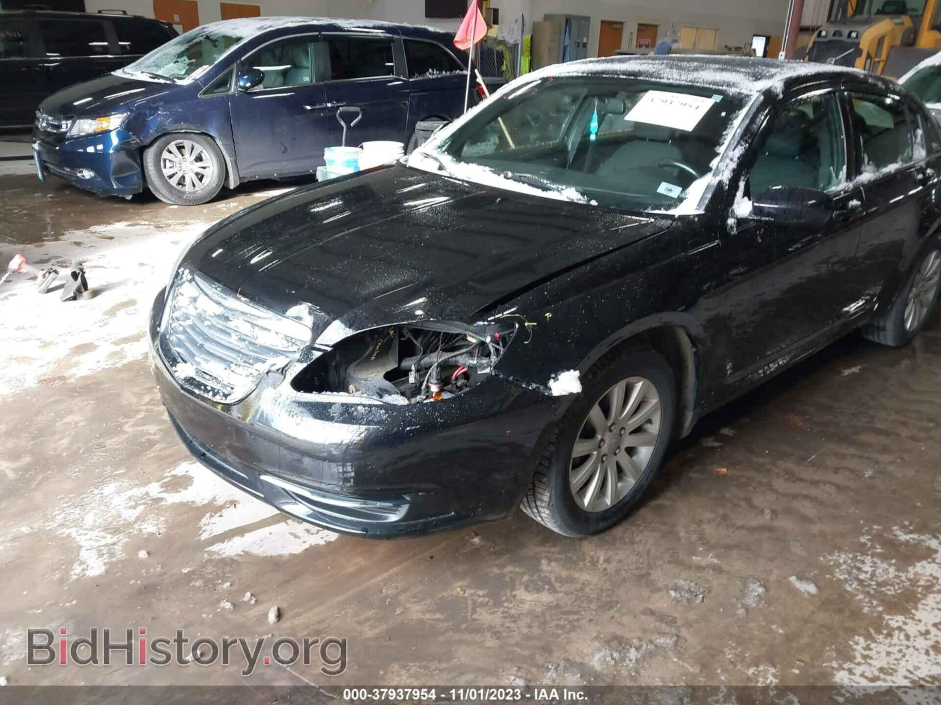 2011 CHRYSLER 200 - VIN: 1C3BC1FB2BN625170 - Фото 6