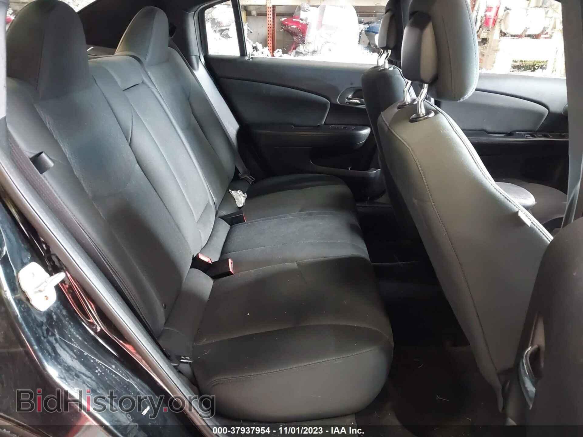 2011 CHRYSLER 200 - VIN: 1C3BC1FB2BN625170 - Фото 8