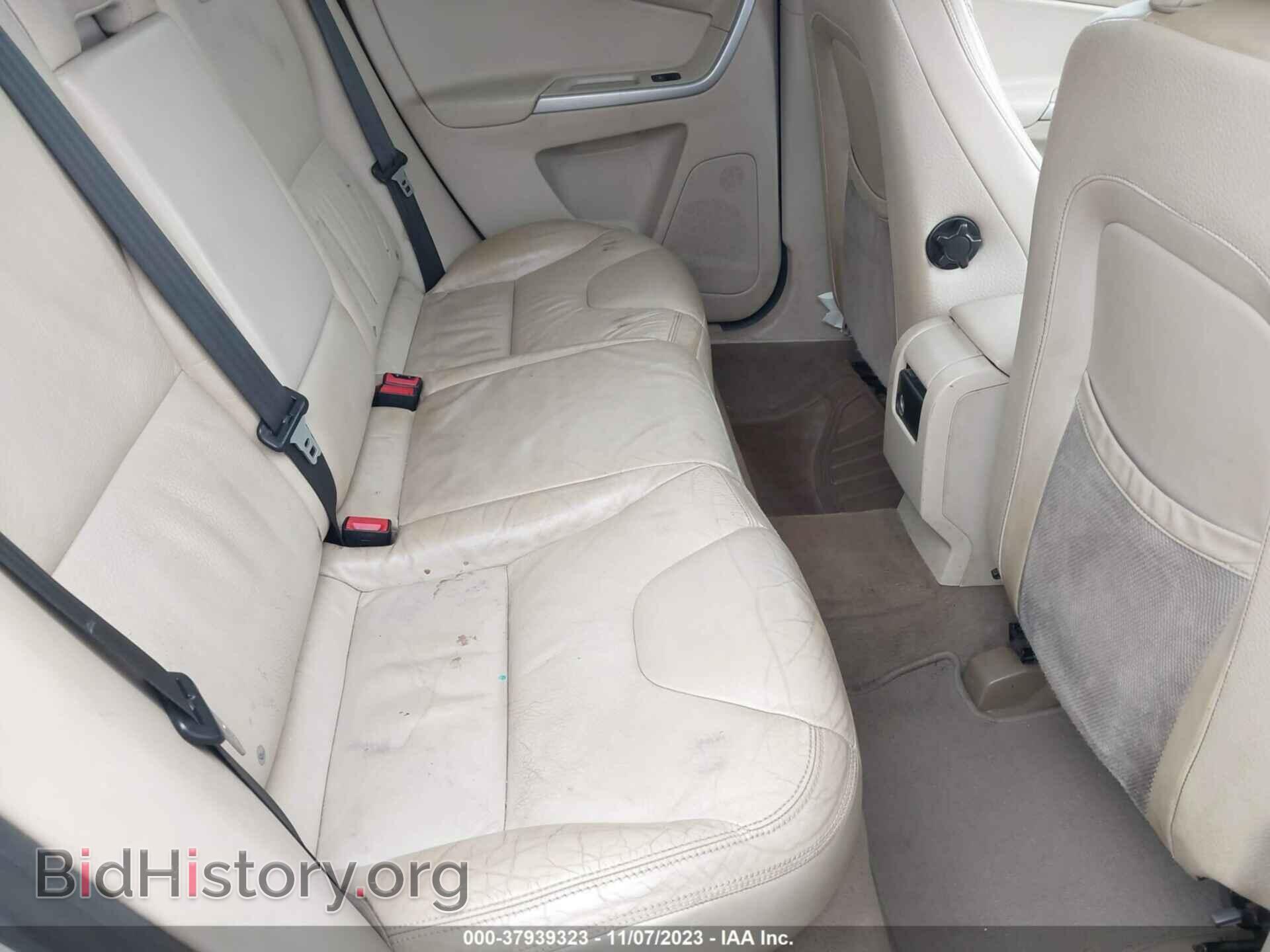 2012 VOLVO XC60 - VIN: YV4952DL3C2243087 - Фото 8