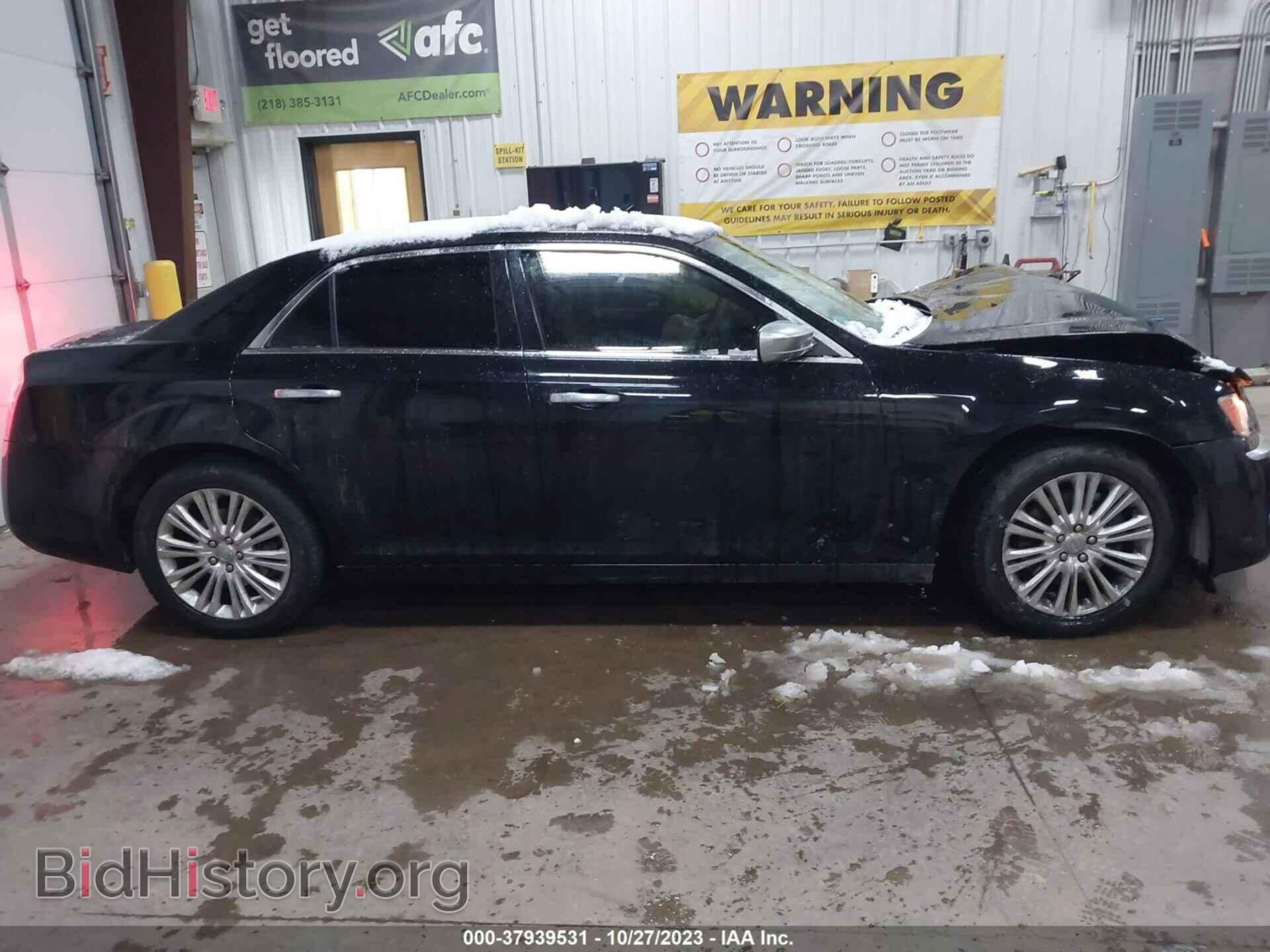 2013 CHRYSLER 300C - VIN: 2C3CCASG1DH564802 - Фото 12