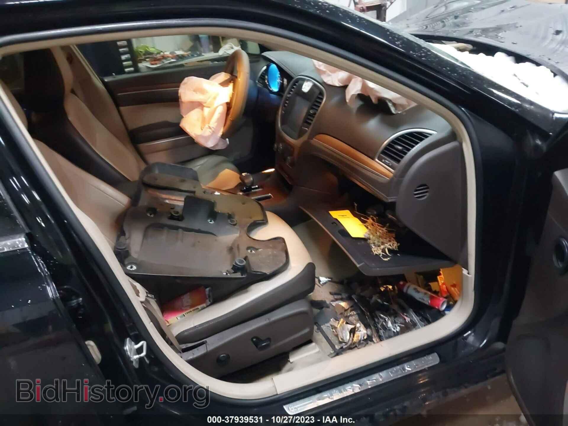 2013 CHRYSLER 300C - VIN: 2C3CCASG1DH564802 - Фото 5
