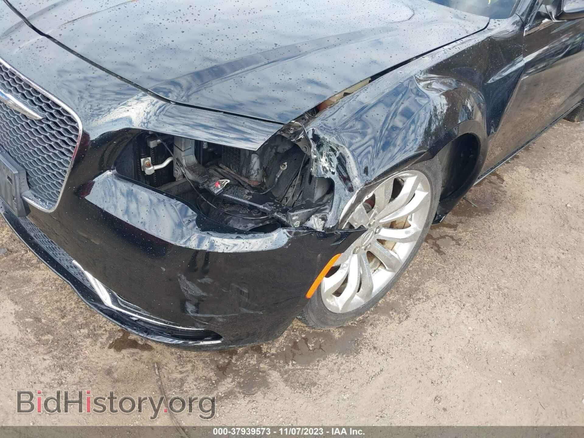 2017 CHRYSLER 300 - VIN: 2C3CCAAG0HH577287 - Фото 6