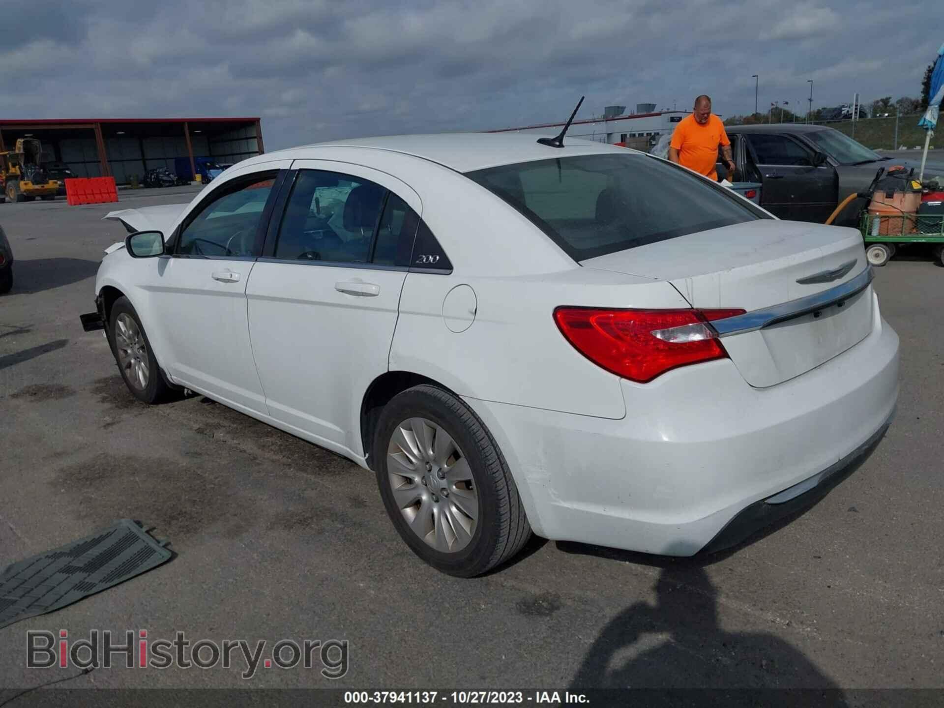 2013 CHRYSLER 200 - VIN: 1C3CCBAB2DN642054 - Фото 3