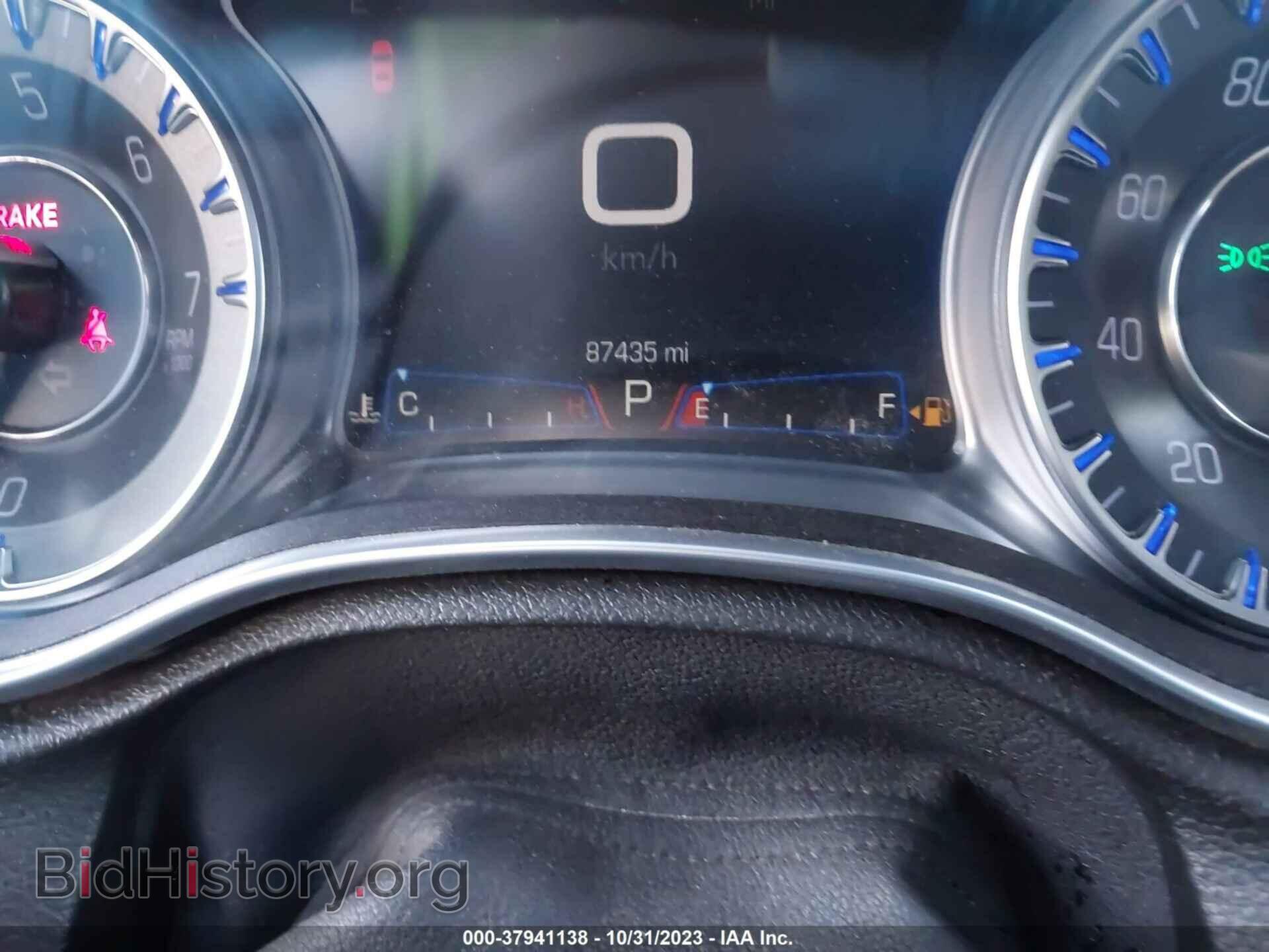 2016 CHRYSLER 300 - VIN: 2C3CCAAG0GH142073 - Фото 7