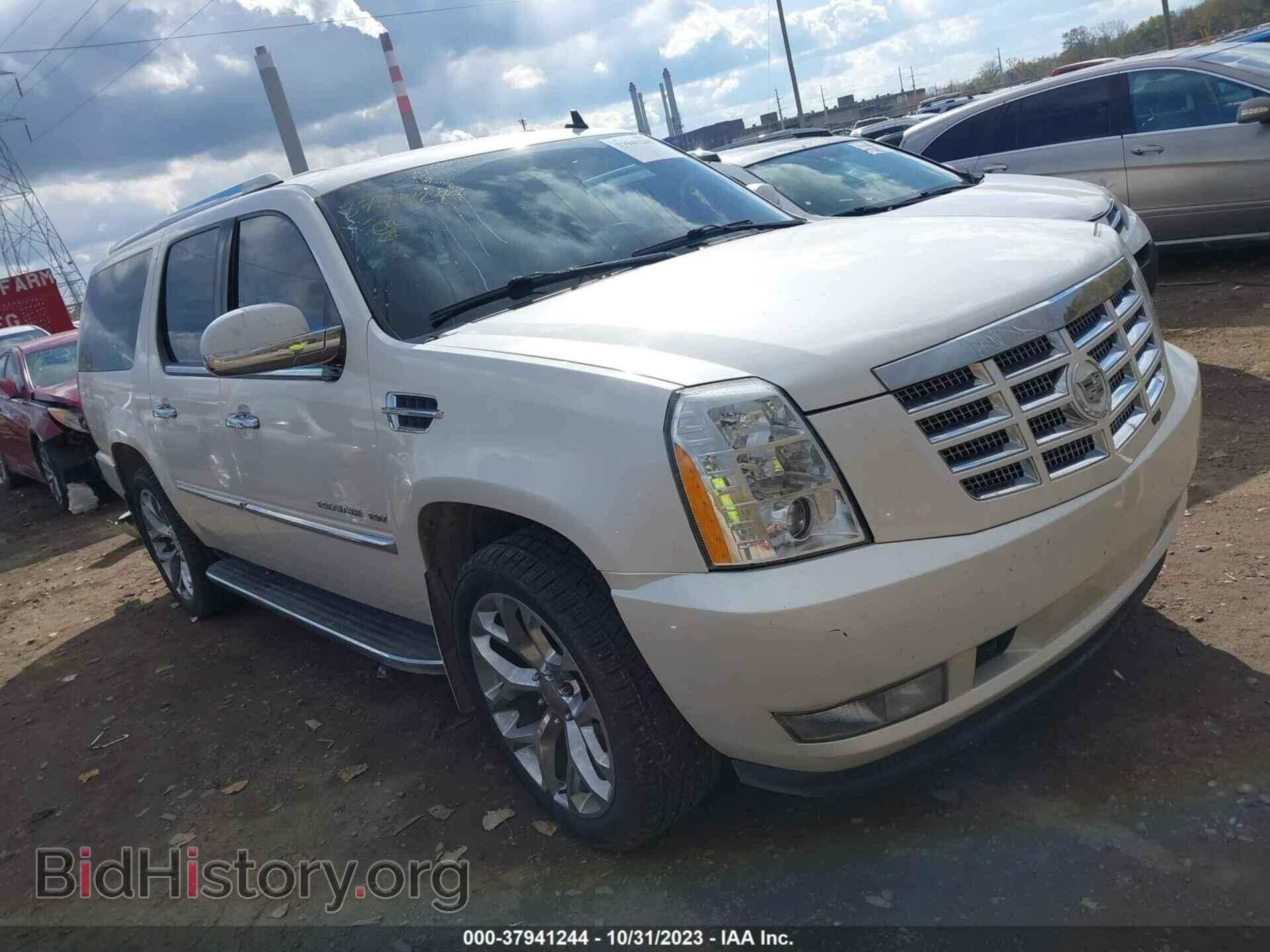 Photo 1GYS4HEF2BR162147 - CADILLAC ESCALADE ESV 2011