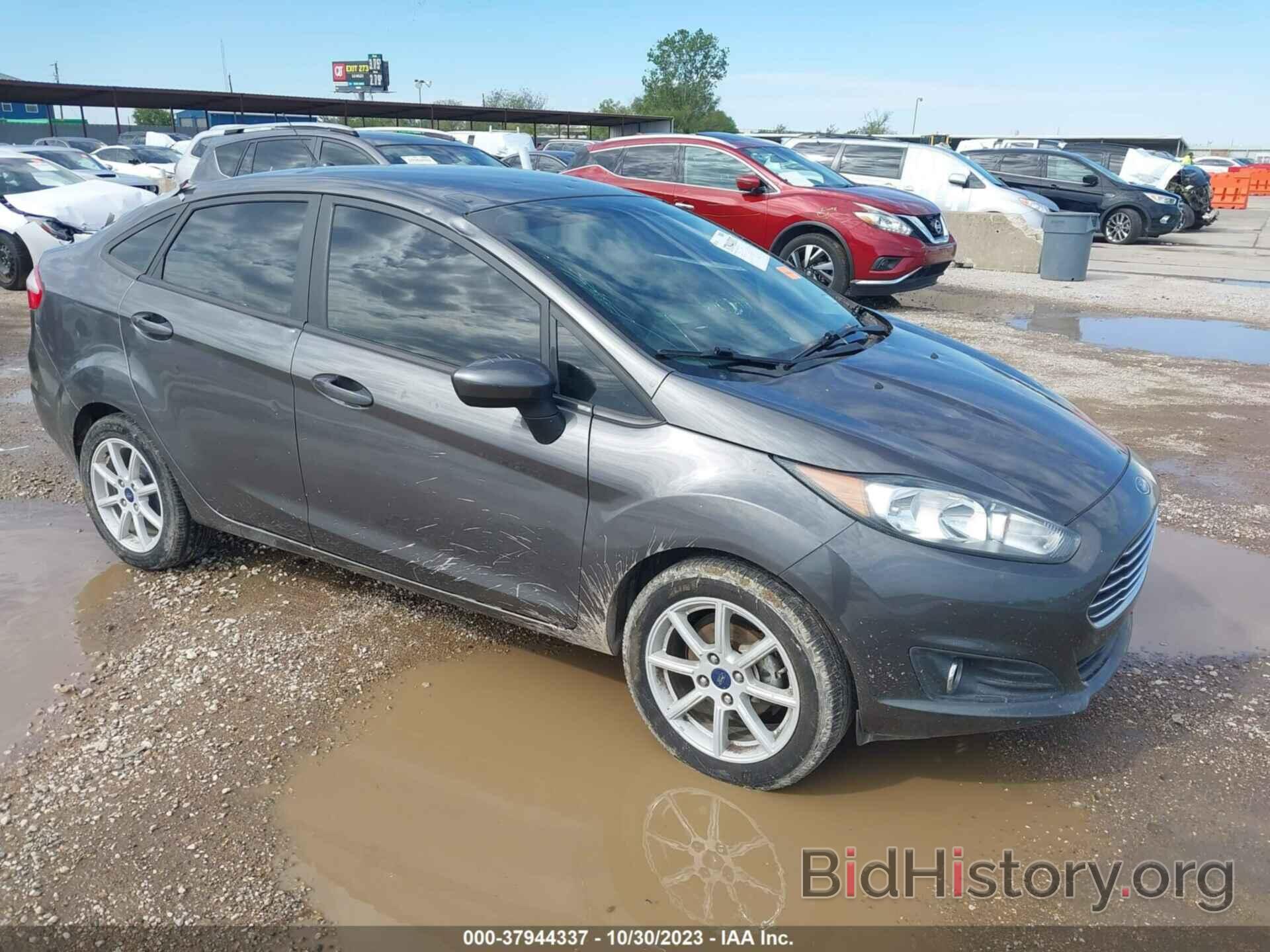 Photo 3FADP4BJ5HM138920 - FORD FIESTA 2017