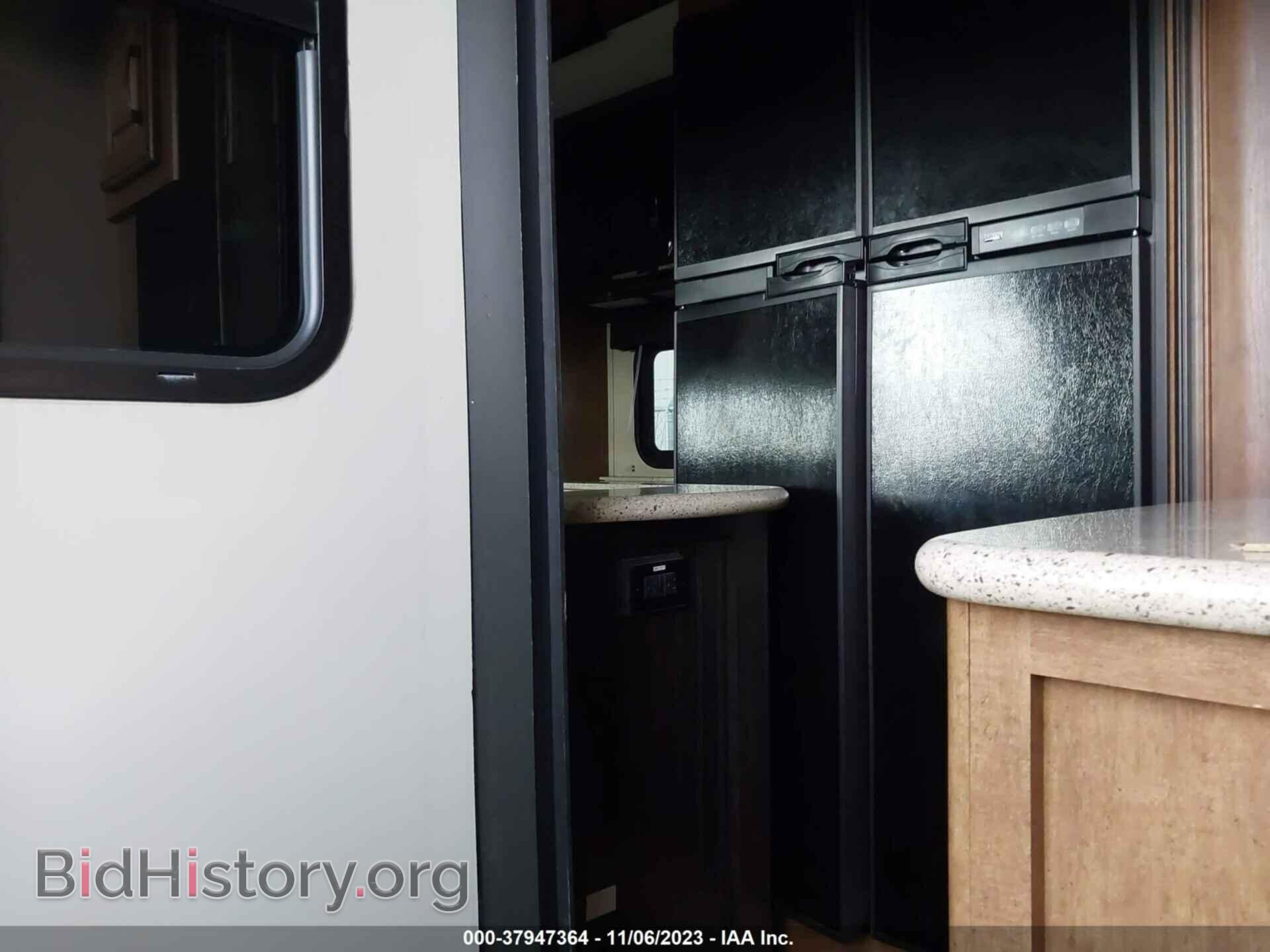 2017 GRAND DESIGN REFLECTION - VIN: 573FR3822H3313089 - Photo 8