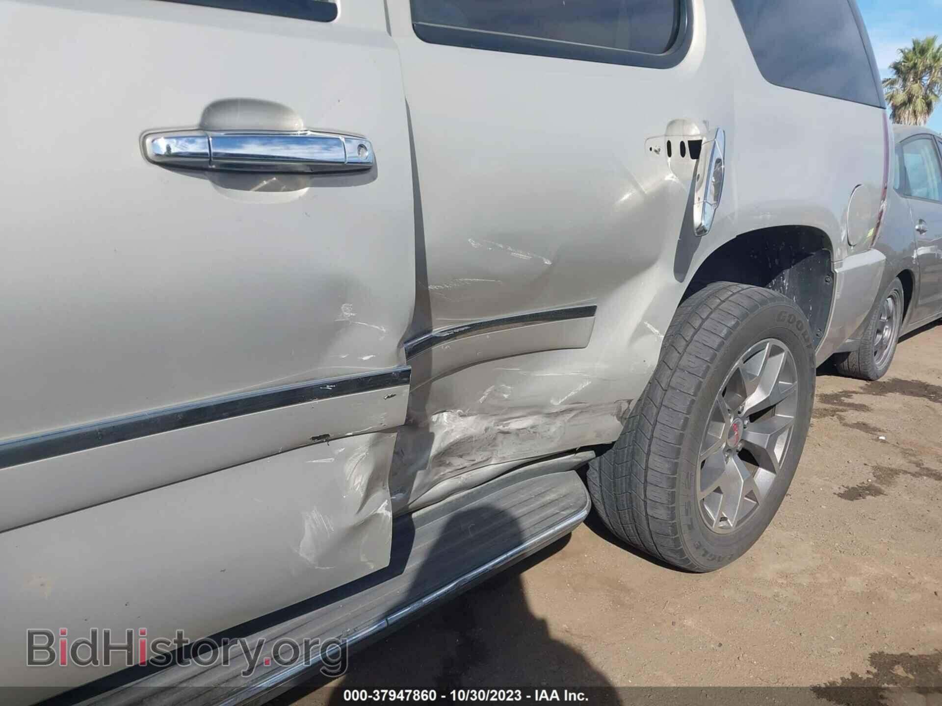 2011 GMC YUKON - VIN: 1GKS2EEF9BR139544 - Фото 6