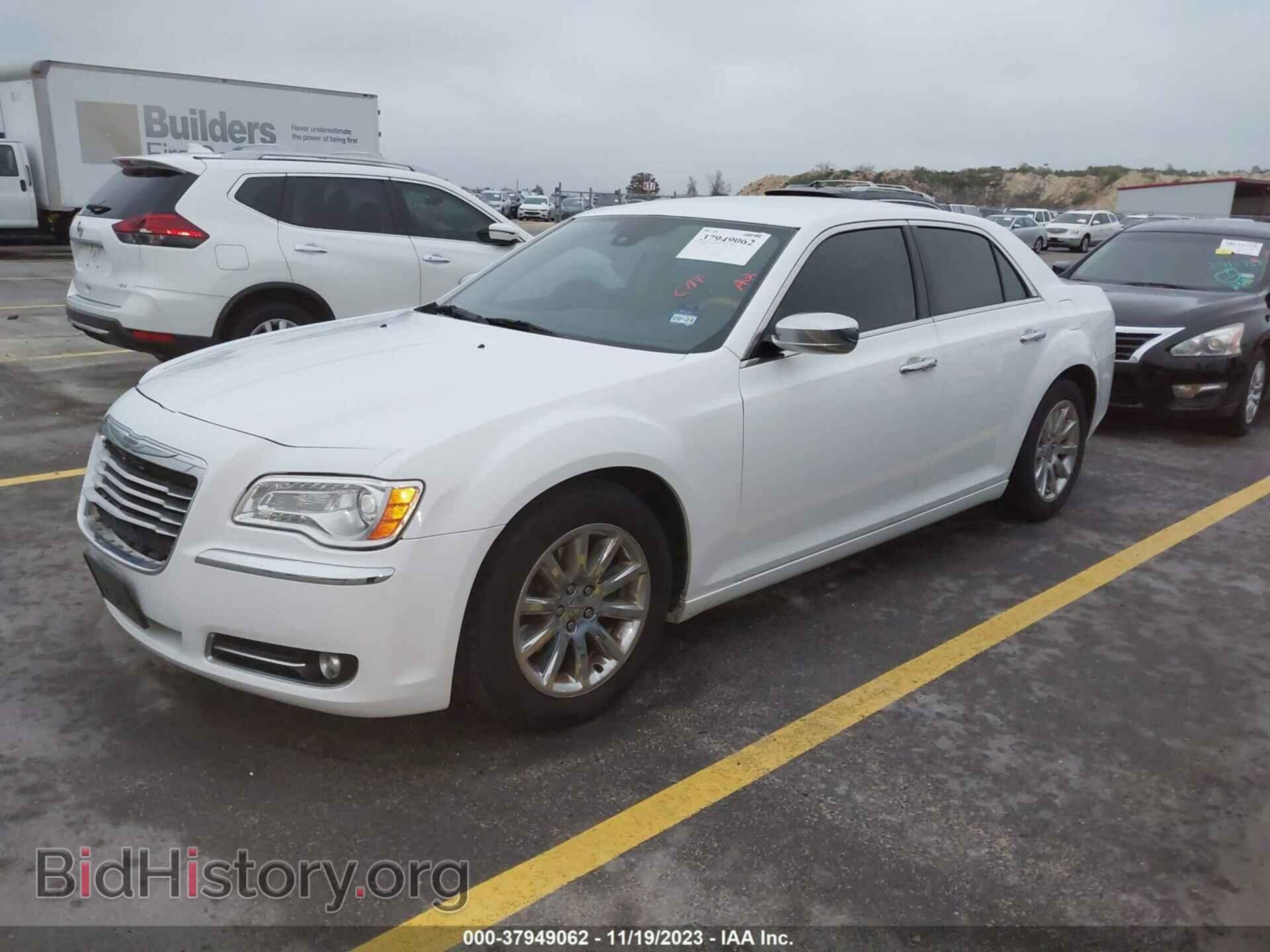 2013 CHRYSLER 300C - VIN: 2C3CCAEG8DH620908 - Фото 2