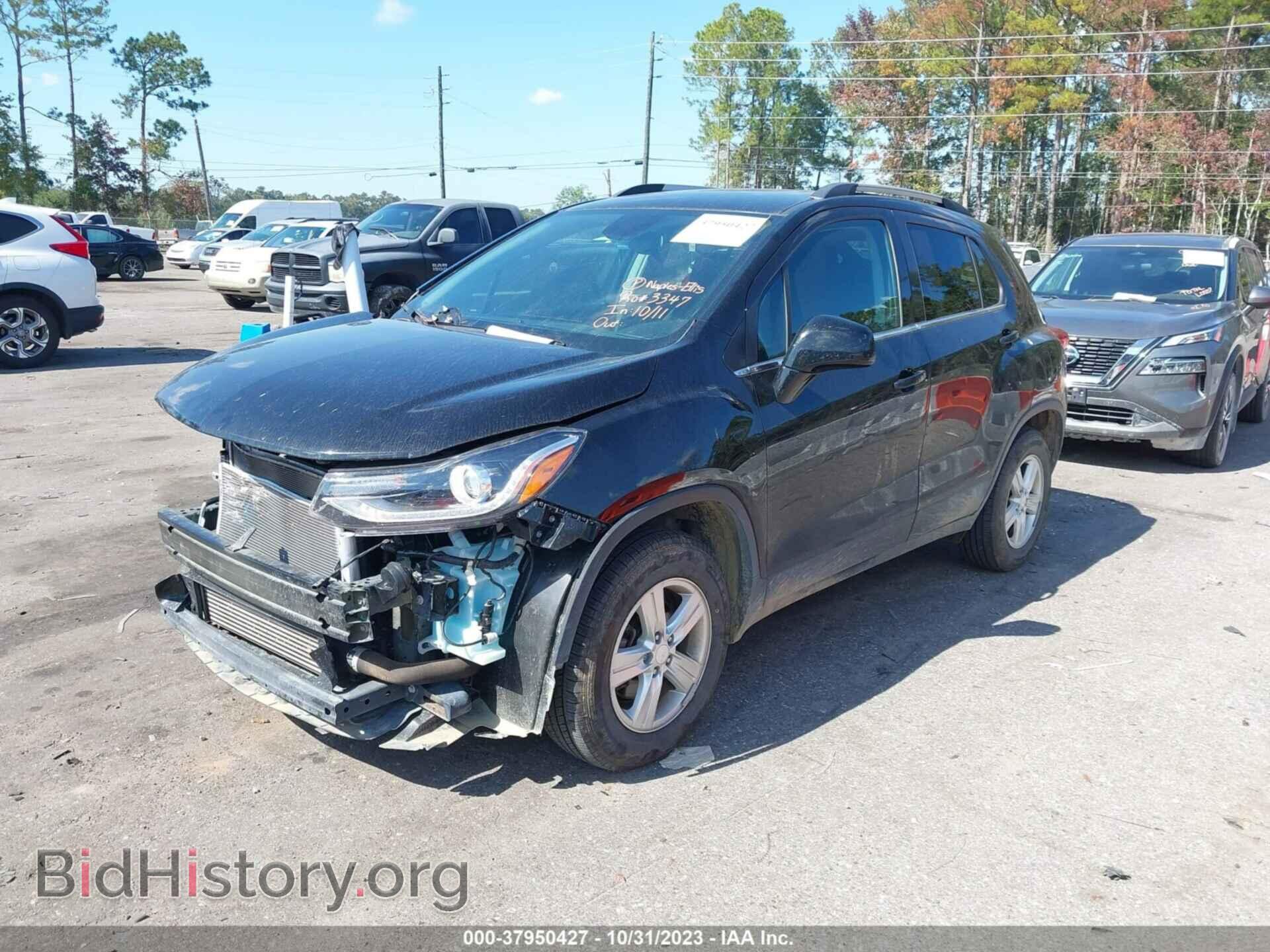 2019 CHEVROLET TRAX - VIN: 3GNCJPSB9KL286557 - Фото 2