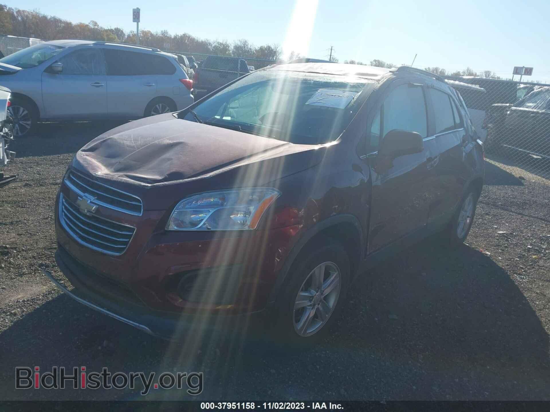 2016 CHEVROLET TRAX - VIN: 3GNCJPSB3GL273861 - Фото 2