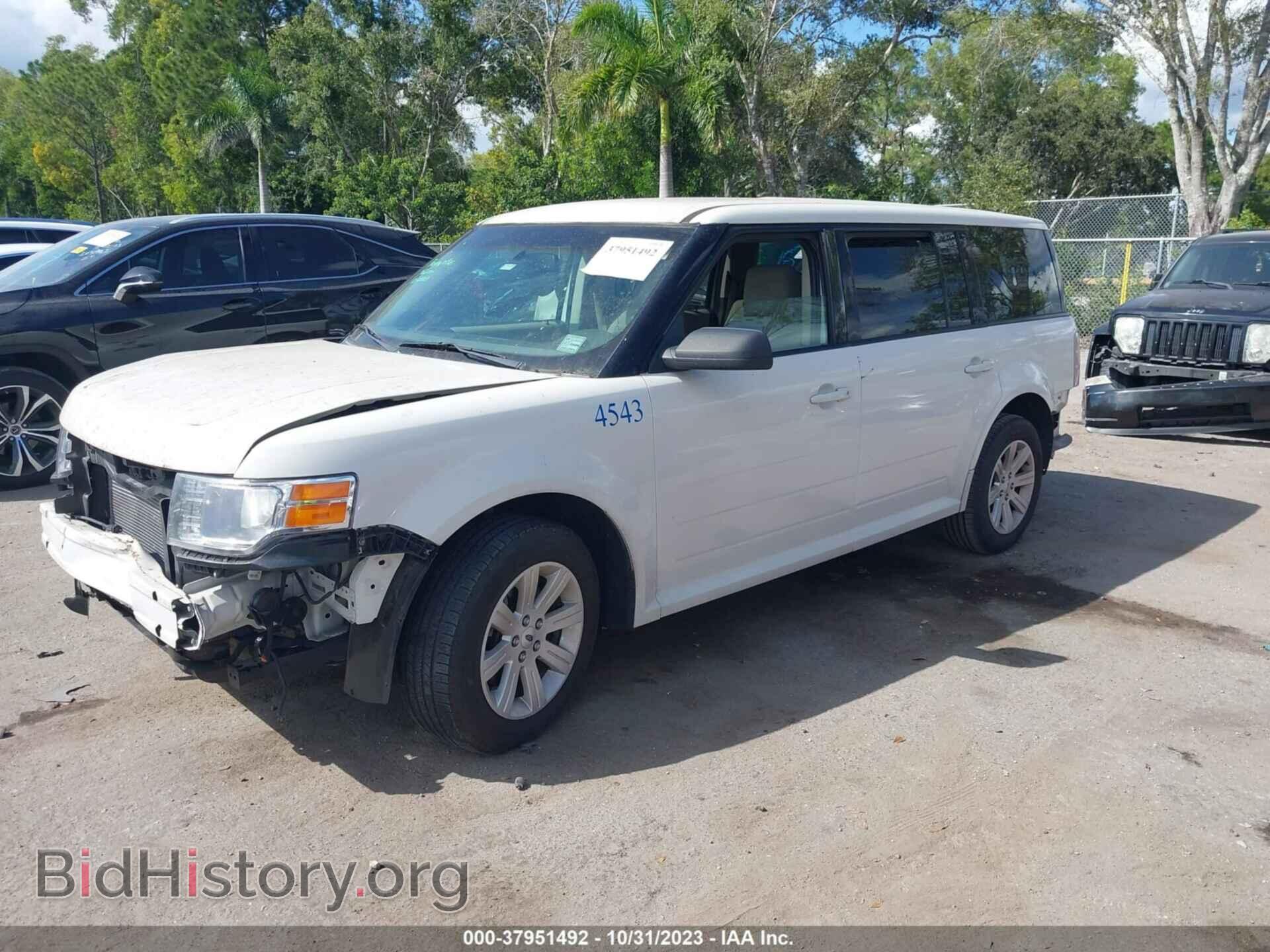 2011 FORD FLEX - VIN: 2FMGK5BCXBBD20842 - Фото 2