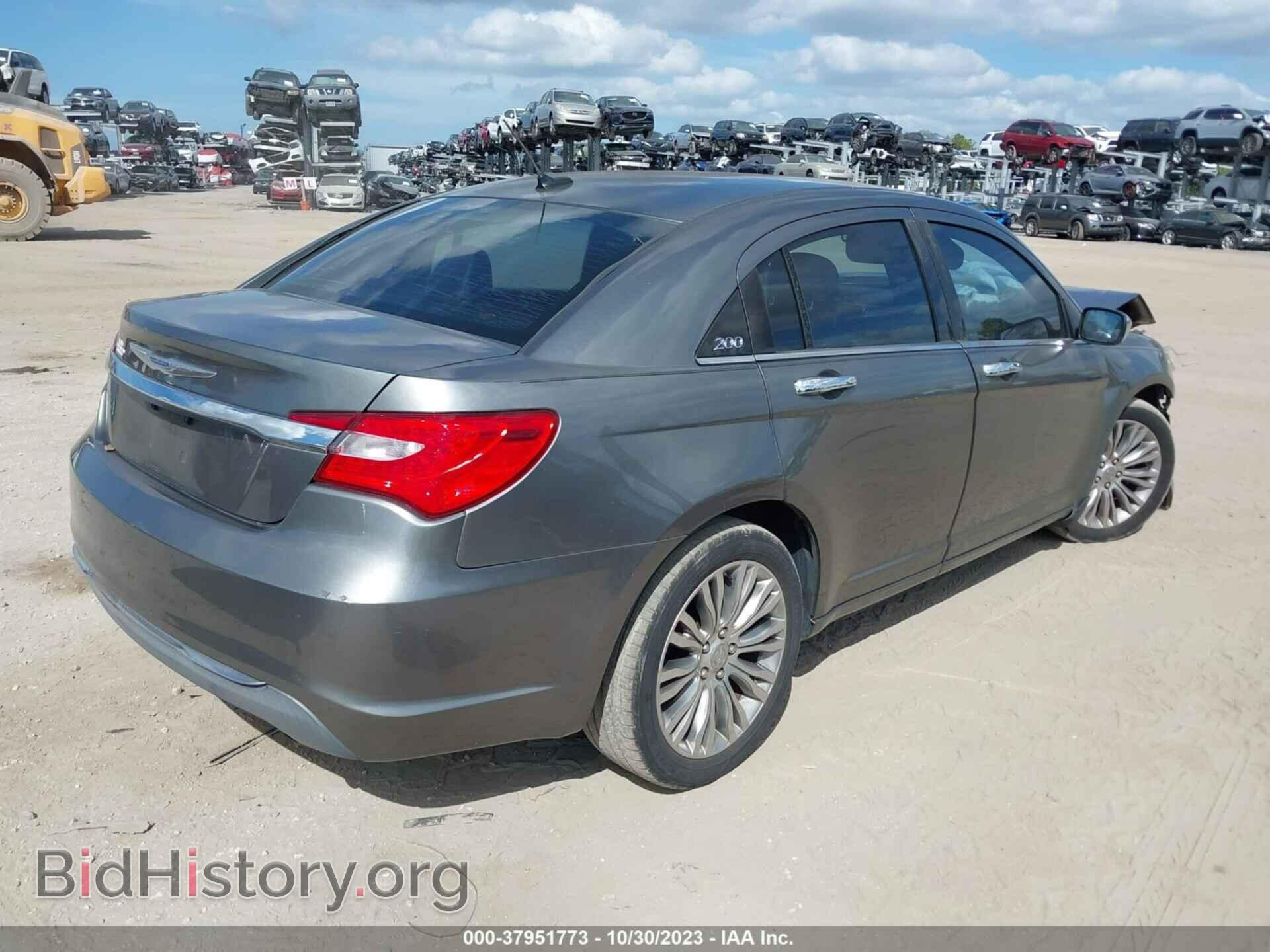2012 CHRYSLER 200 - VIN: 1C3CCBCB0CN303286 - Фото 4