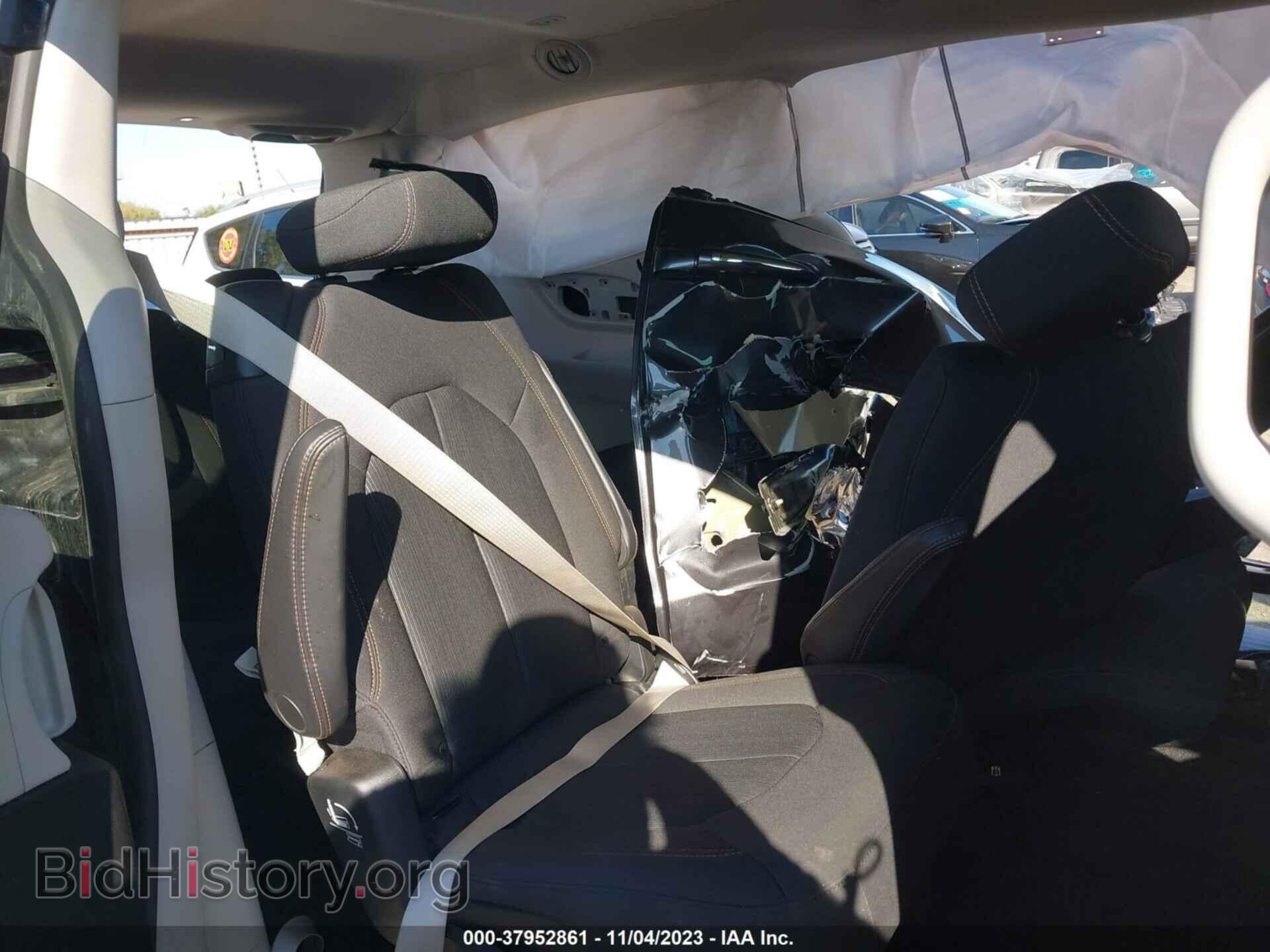 2019 CHRYSLER PACIFICA - VIN: 2C4RC1FG2KR522579 - Фото 8