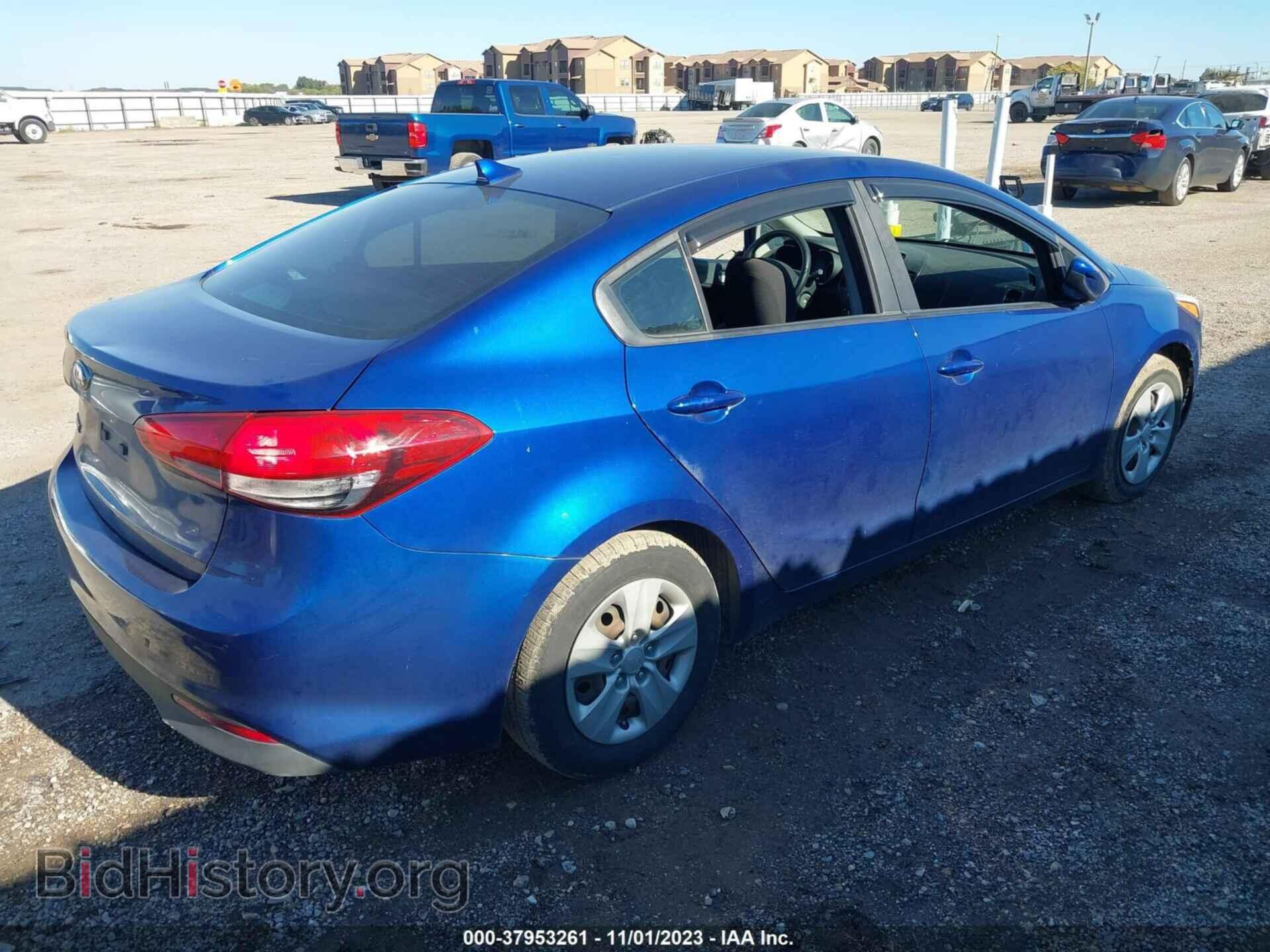 2017 KIA FORTE - VIN: 3KPFK4A74HE133614 - Фото 4