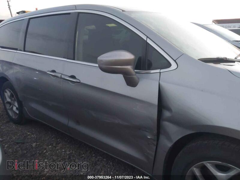 2019 Chrysler PACIFICA (VIN 2C4RC1FG6KR550837) — фото 6 из 16