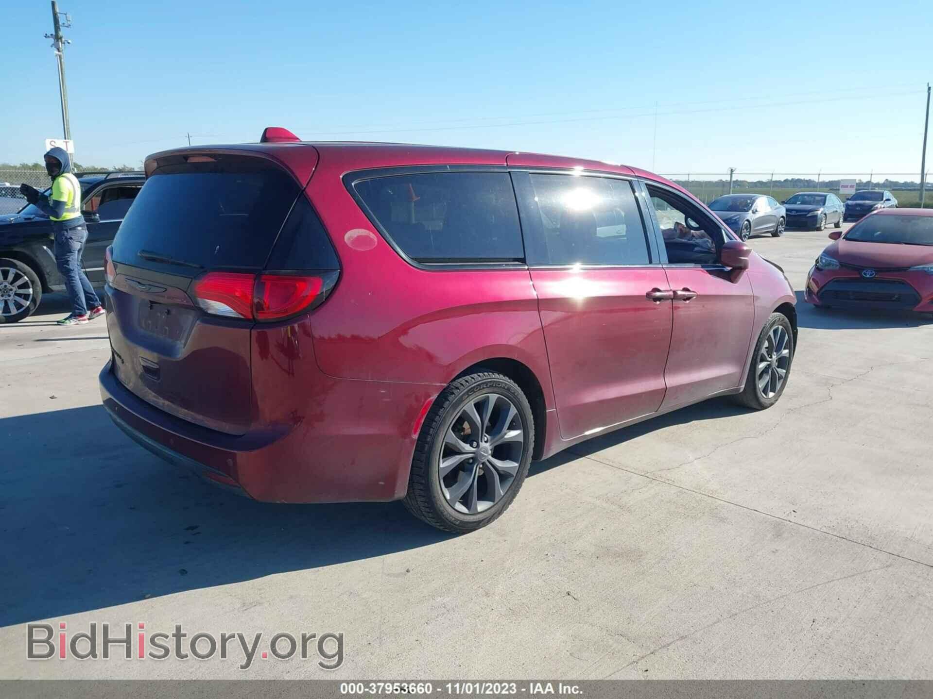 2018 CHRYSLER PACIFICA - VIN: 2C4RC1FG8JR315225 - Фото 4