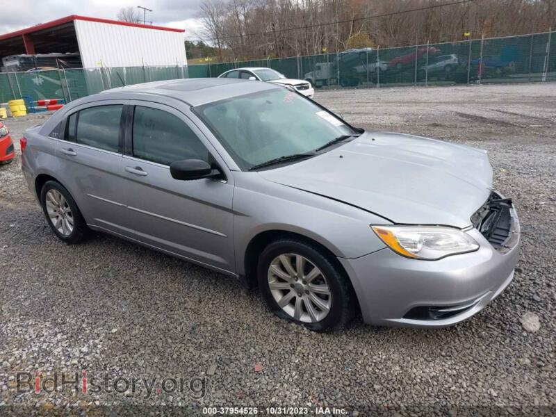 2013 Chrysler 200 Touring (VIN 1C3CCBBG0DN636022) — фото 1 из 16, IAAI, повреждение: передняя часть
