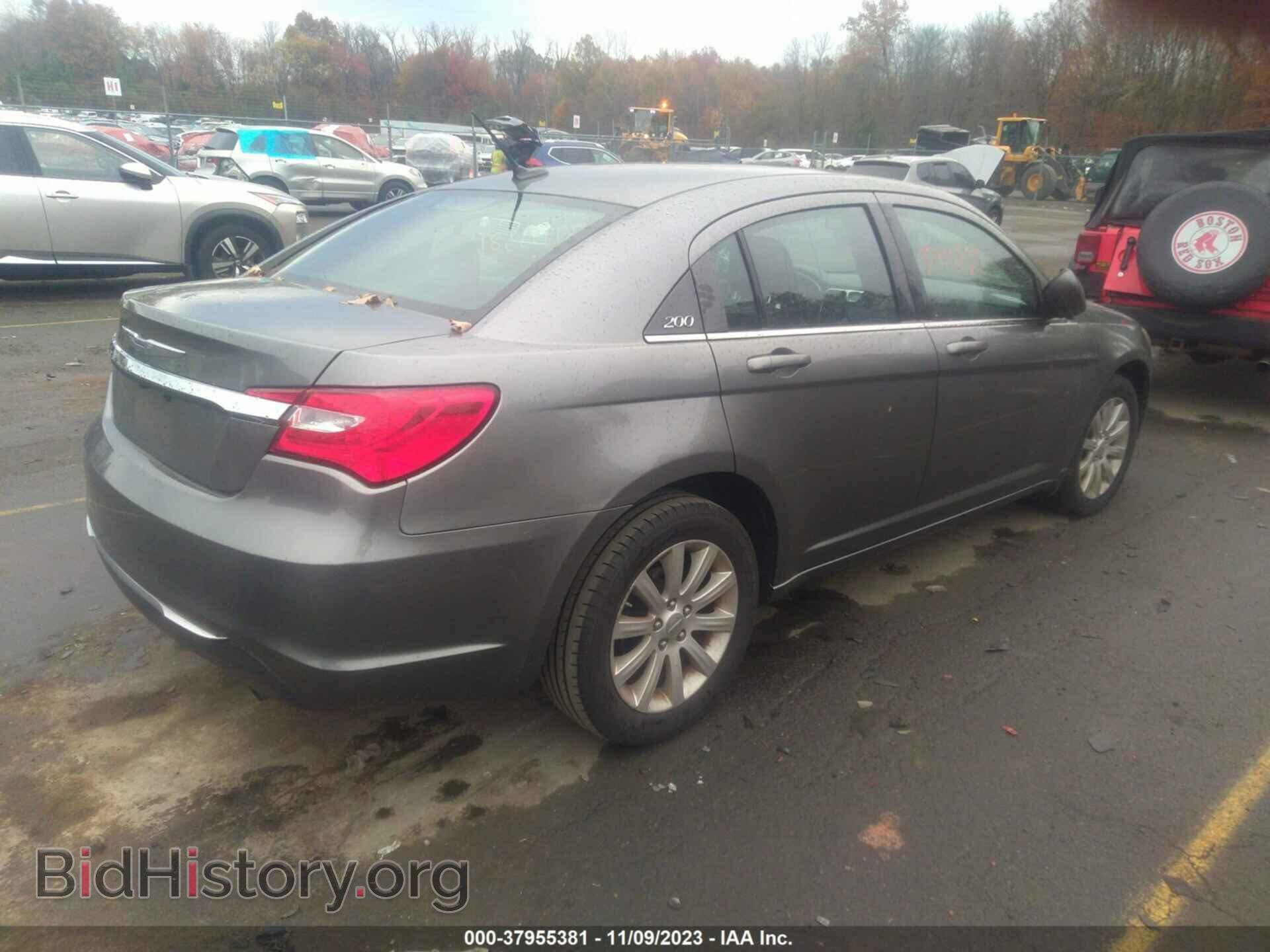 2013 CHRYSLER 200 - VIN: 1C3CCBBB8DN570534 - Photo 4