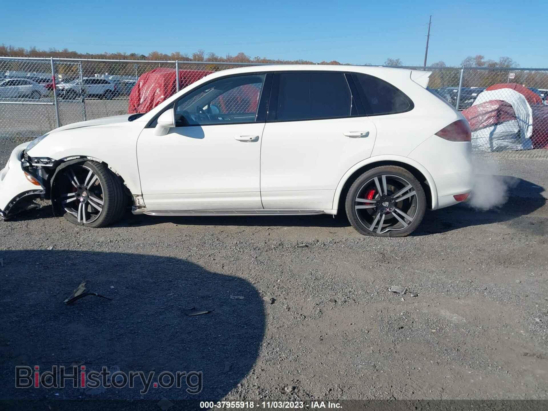 2011 PORSCHE CAYENNE - VIN: WP1AC2A28BLA84706 - Фото 14