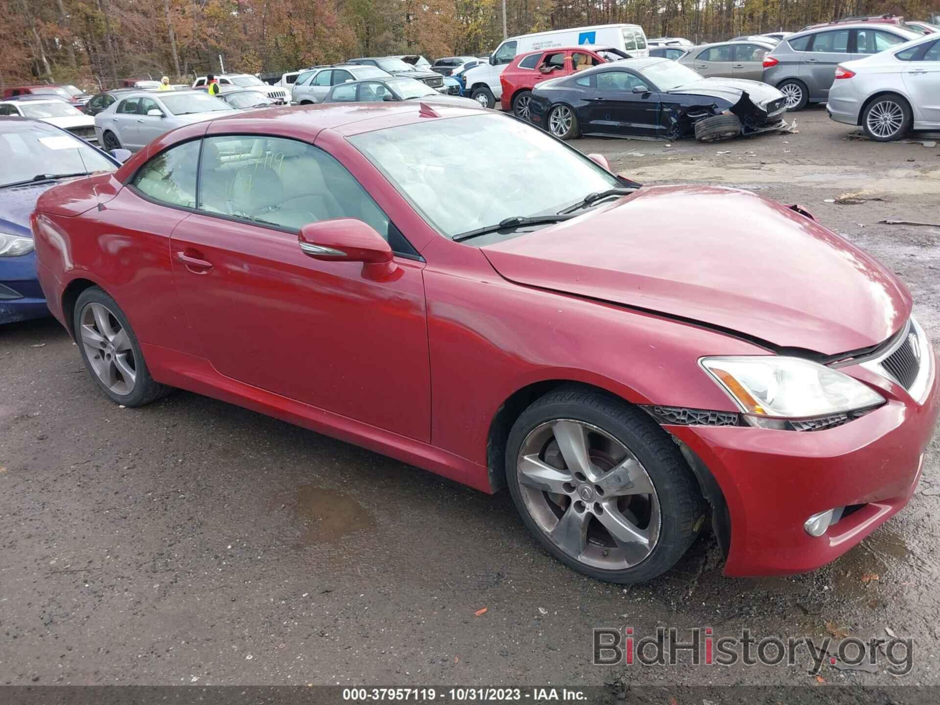 Photo JTHFE2C21A2502900 - LEXUS IS 350C 2010