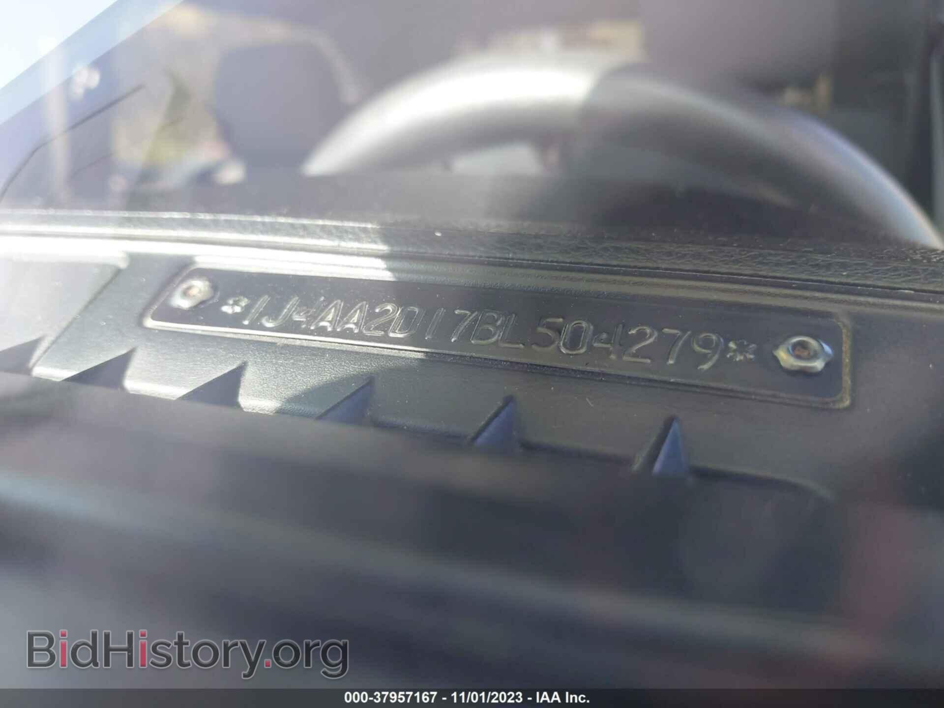 2011 JEEP WRANGLER - VIN: 1J4AA2D17BL504279 - Фото 9