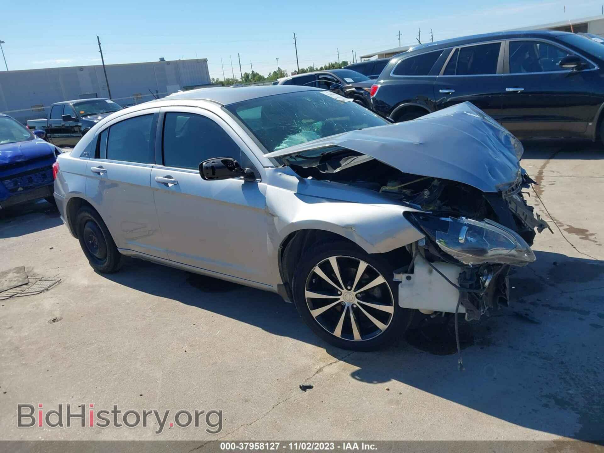Фотография 1C3CCBBB0EN137579 - CHRYSLER 200 2014